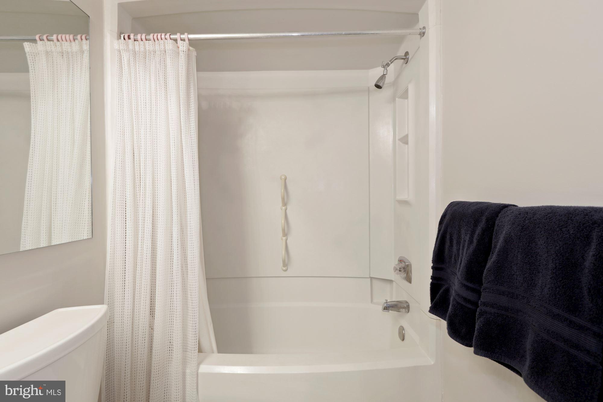 GREENS AT LEISURE WORLD - Residential