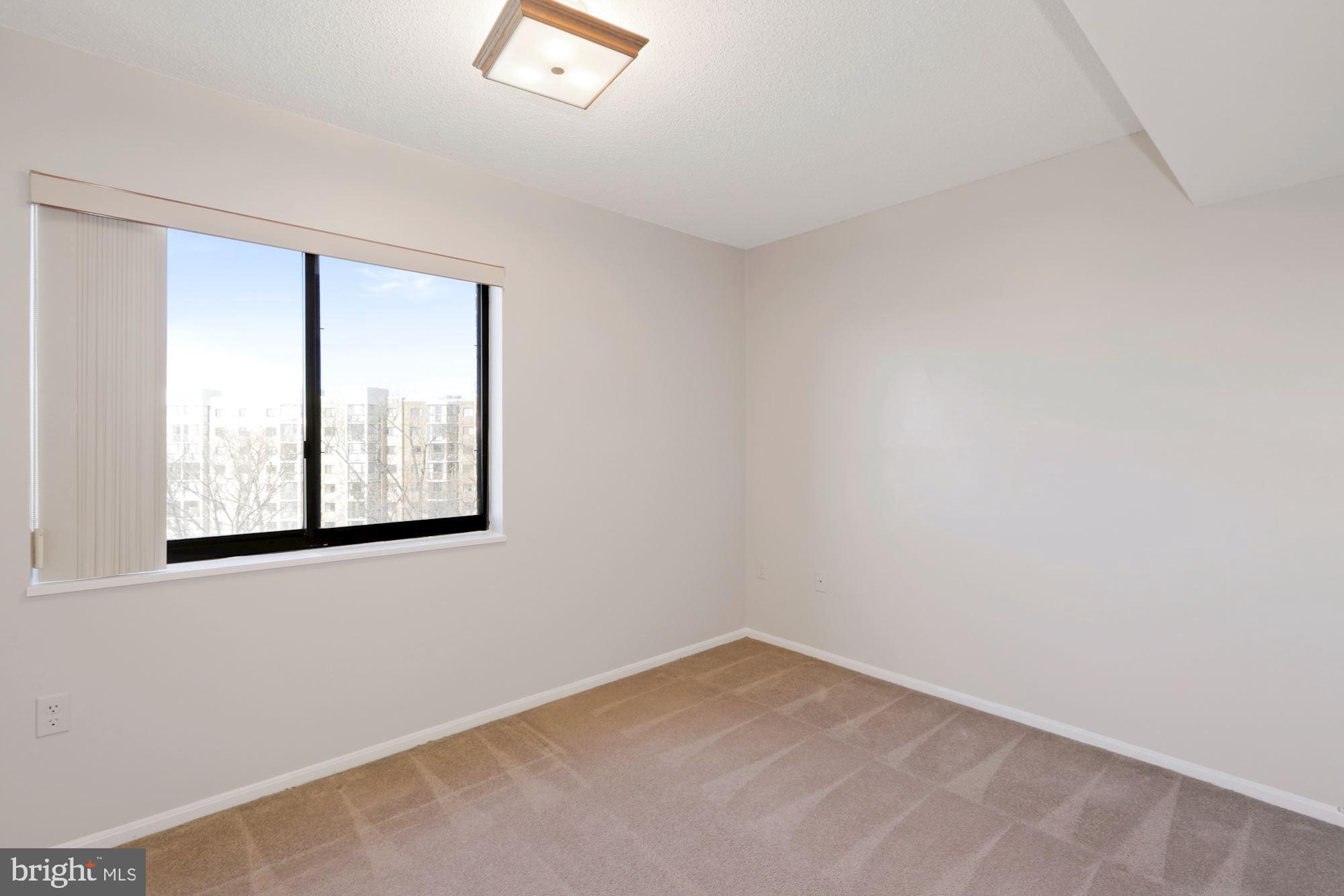 GREENS AT LEISURE WORLD - Residential