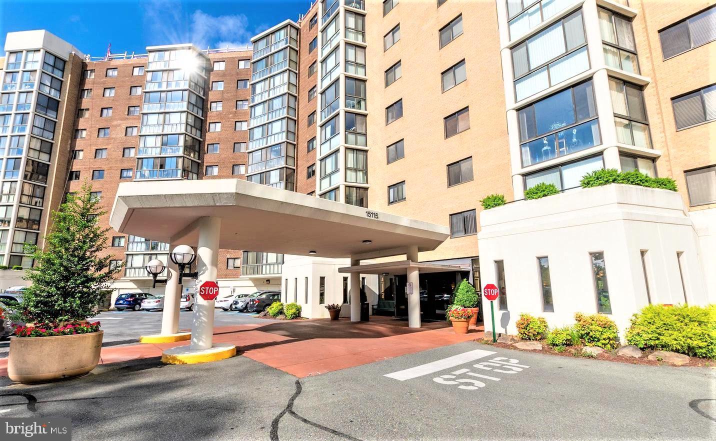 GREENS AT LEISURE WORLD - Residential