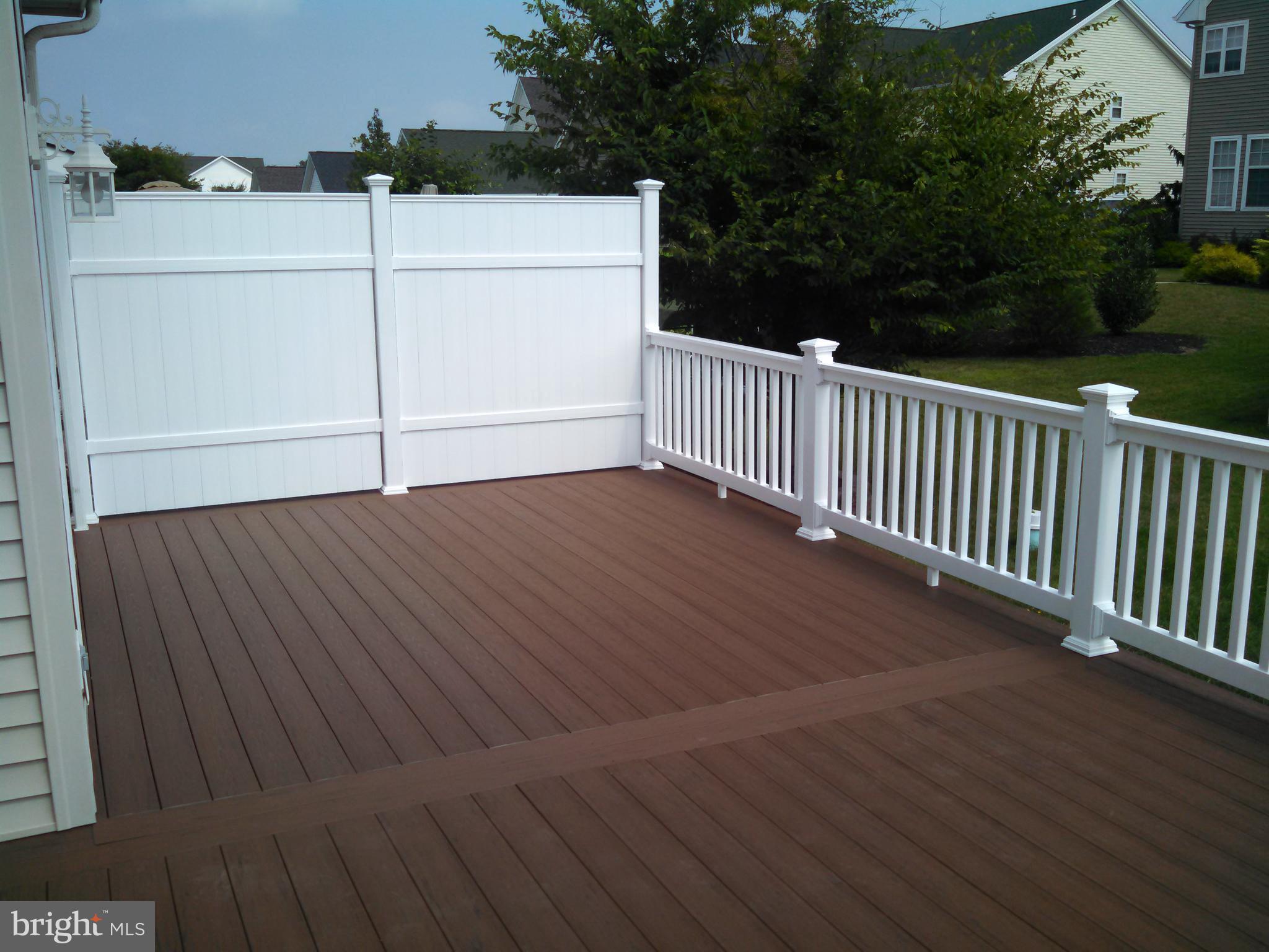 IVYLAND VILLAGE - Residential Lease