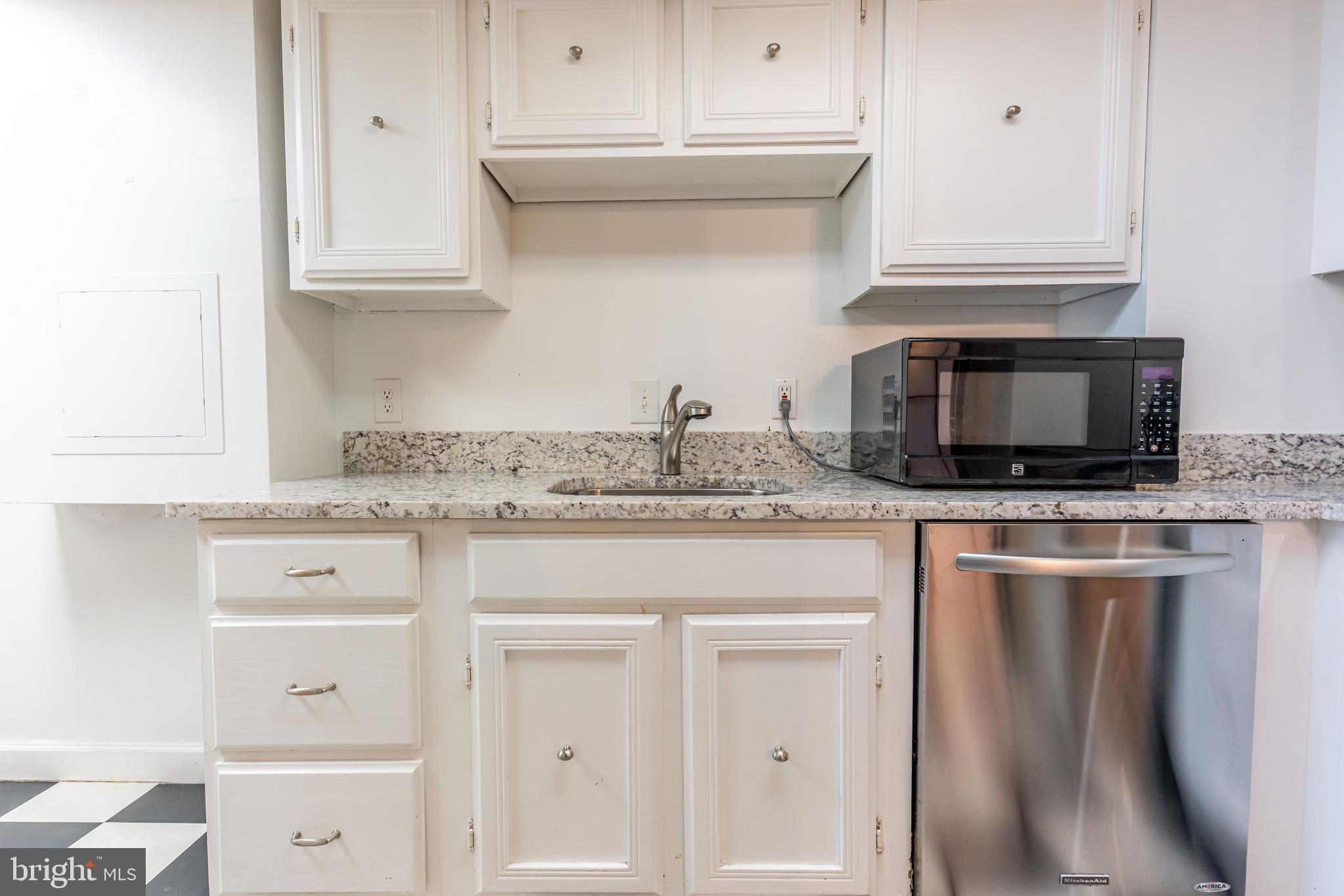 FRIENDSHIP HEIGHTS - Residential Lease