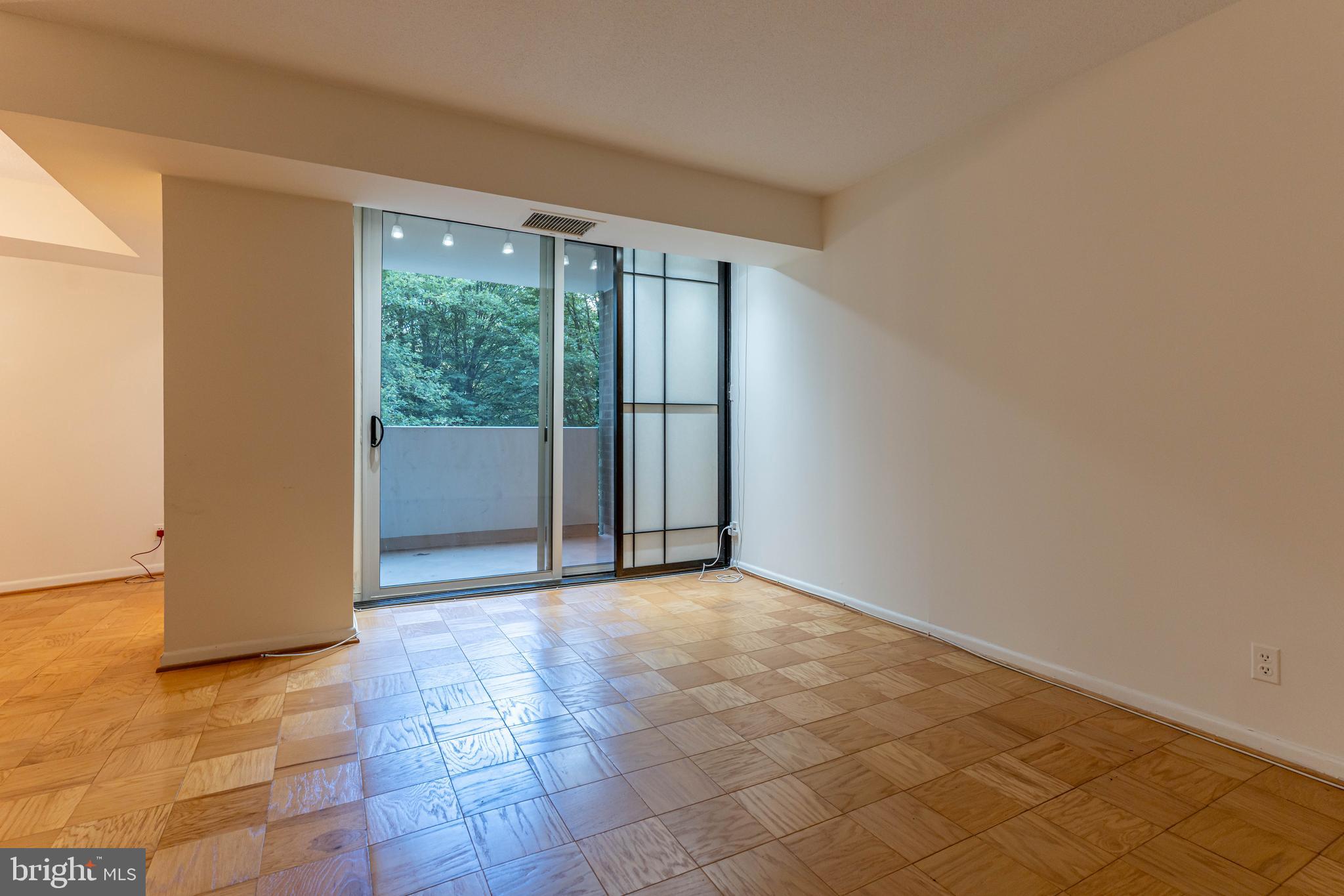 FRIENDSHIP HEIGHTS - Residential Lease