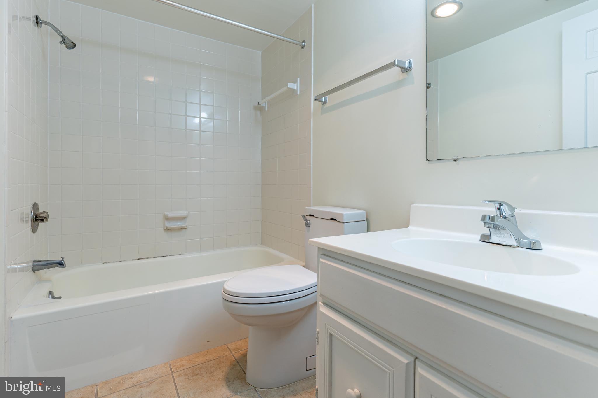 FRIENDSHIP HEIGHTS - Residential Lease