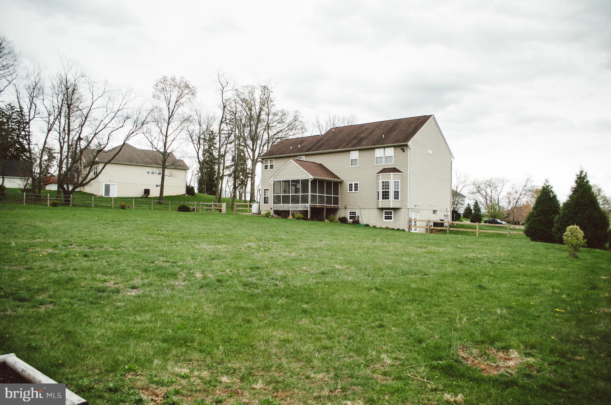 SPRUCE HILL ESTATES - Residential