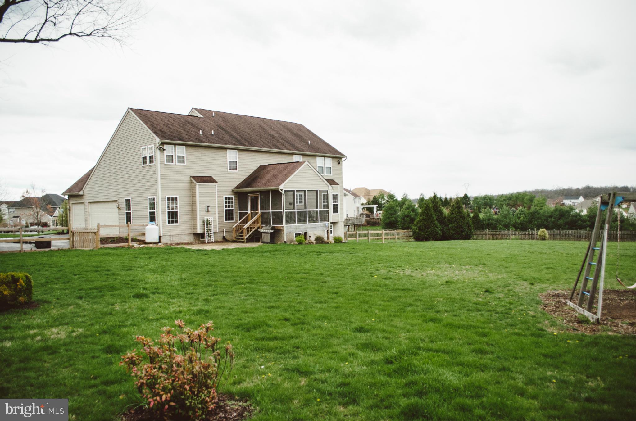 SPRUCE HILL ESTATES - Residential