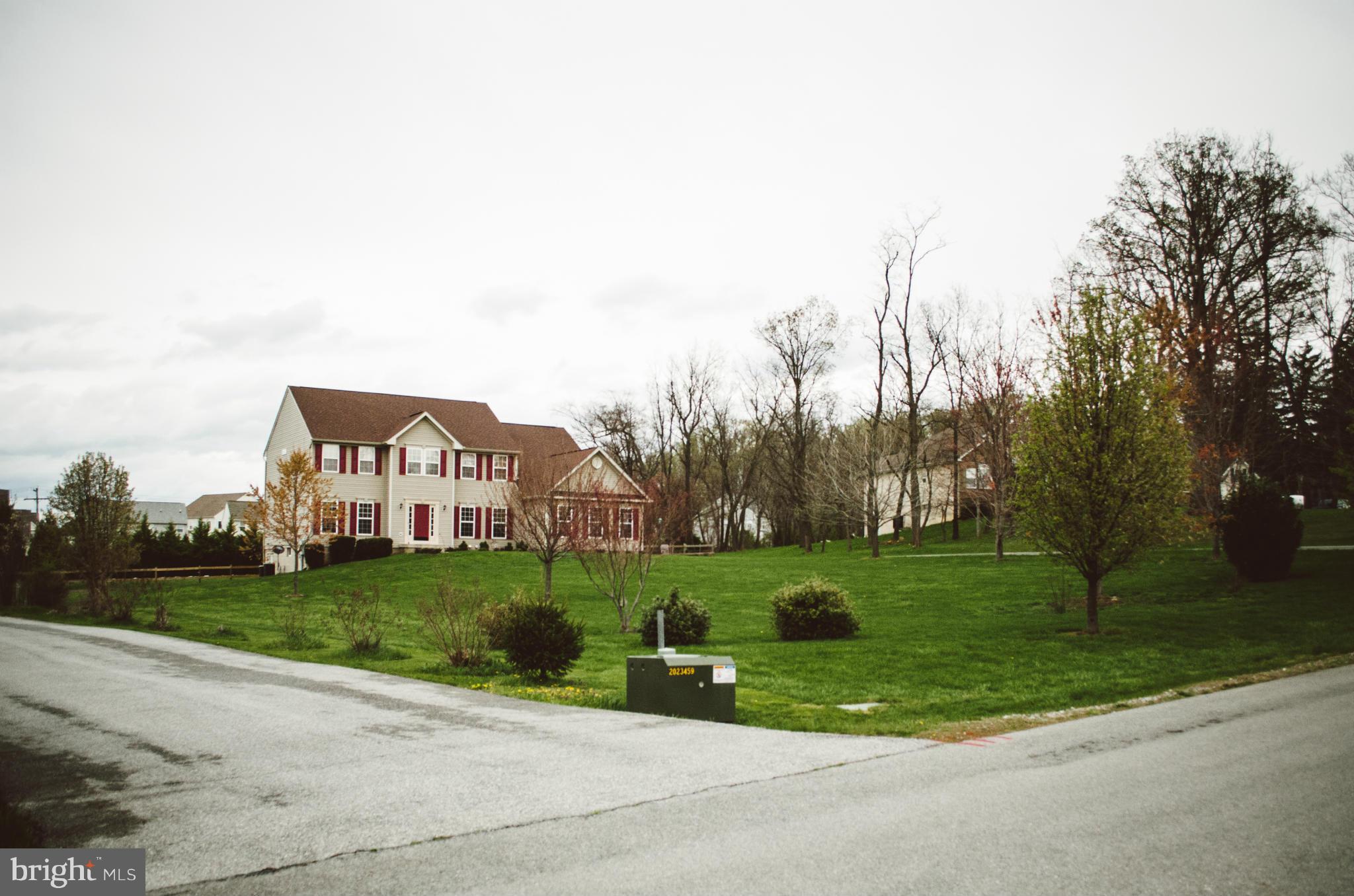 SPRUCE HILL ESTATES - Residential