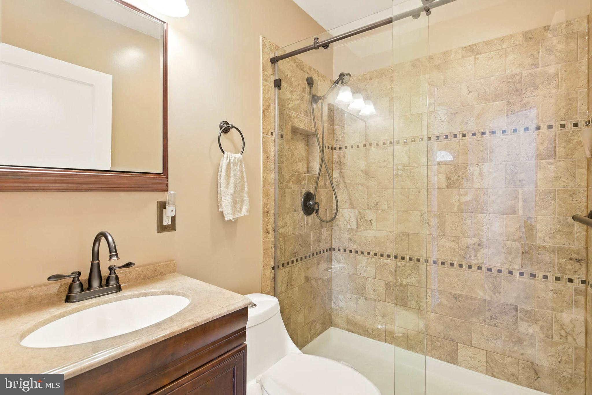 EASTERN TERRACE - Residential