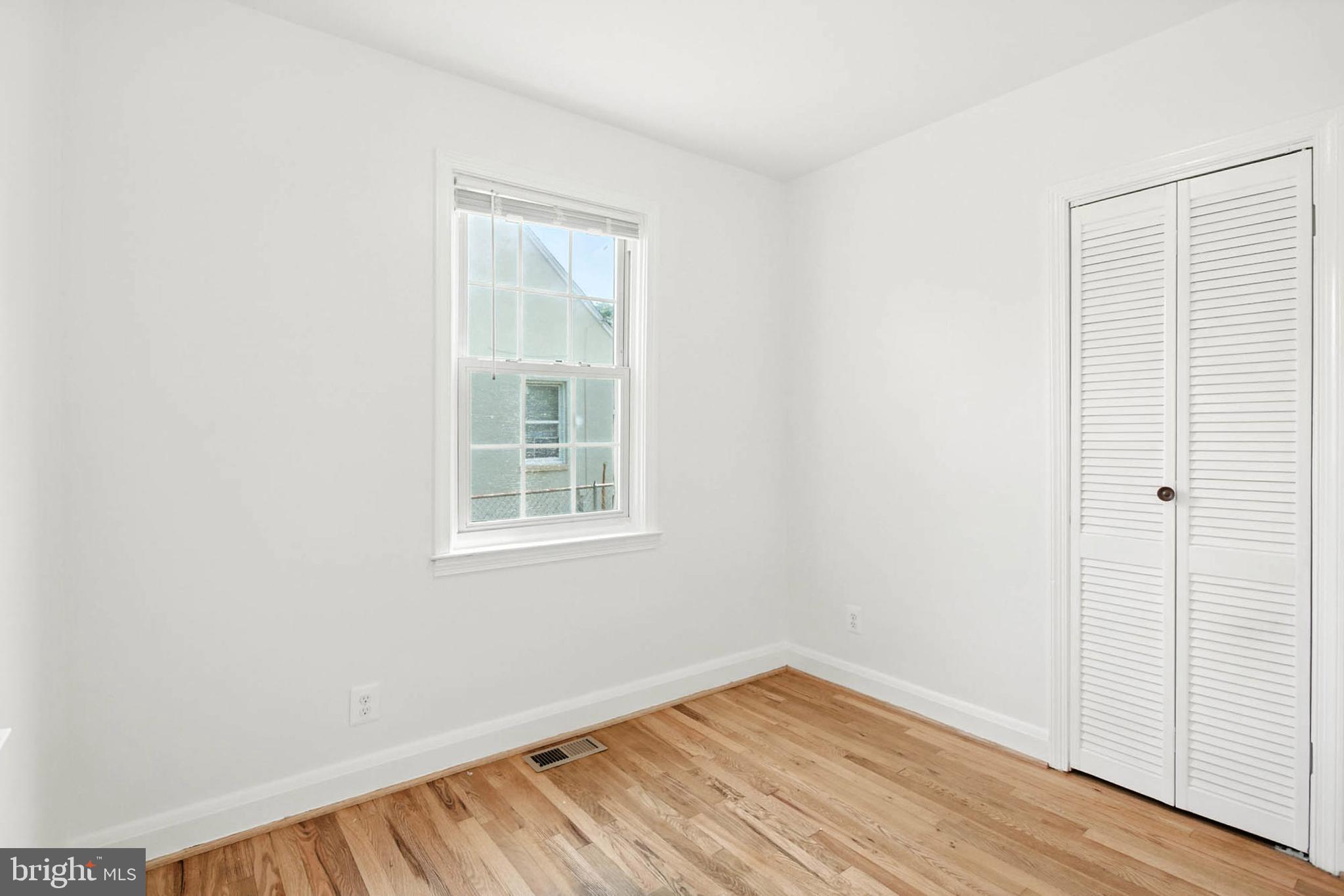 EASTERN TERRACE - Residential