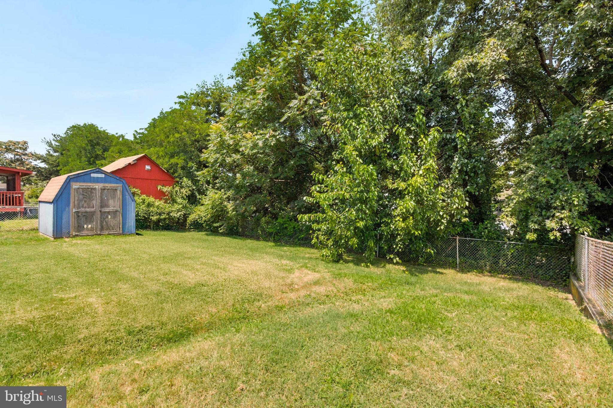 EASTERN TERRACE - Residential