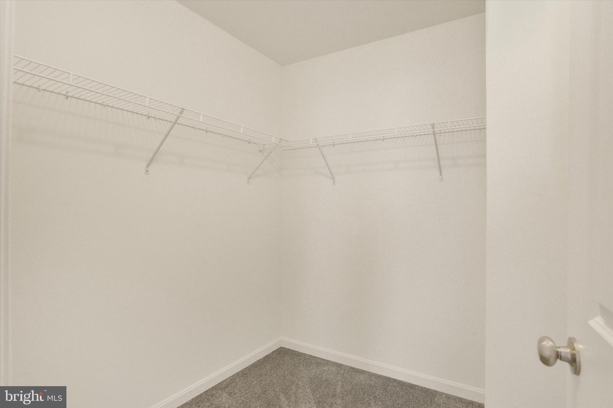 LEXINGTON ESTATES - Residential