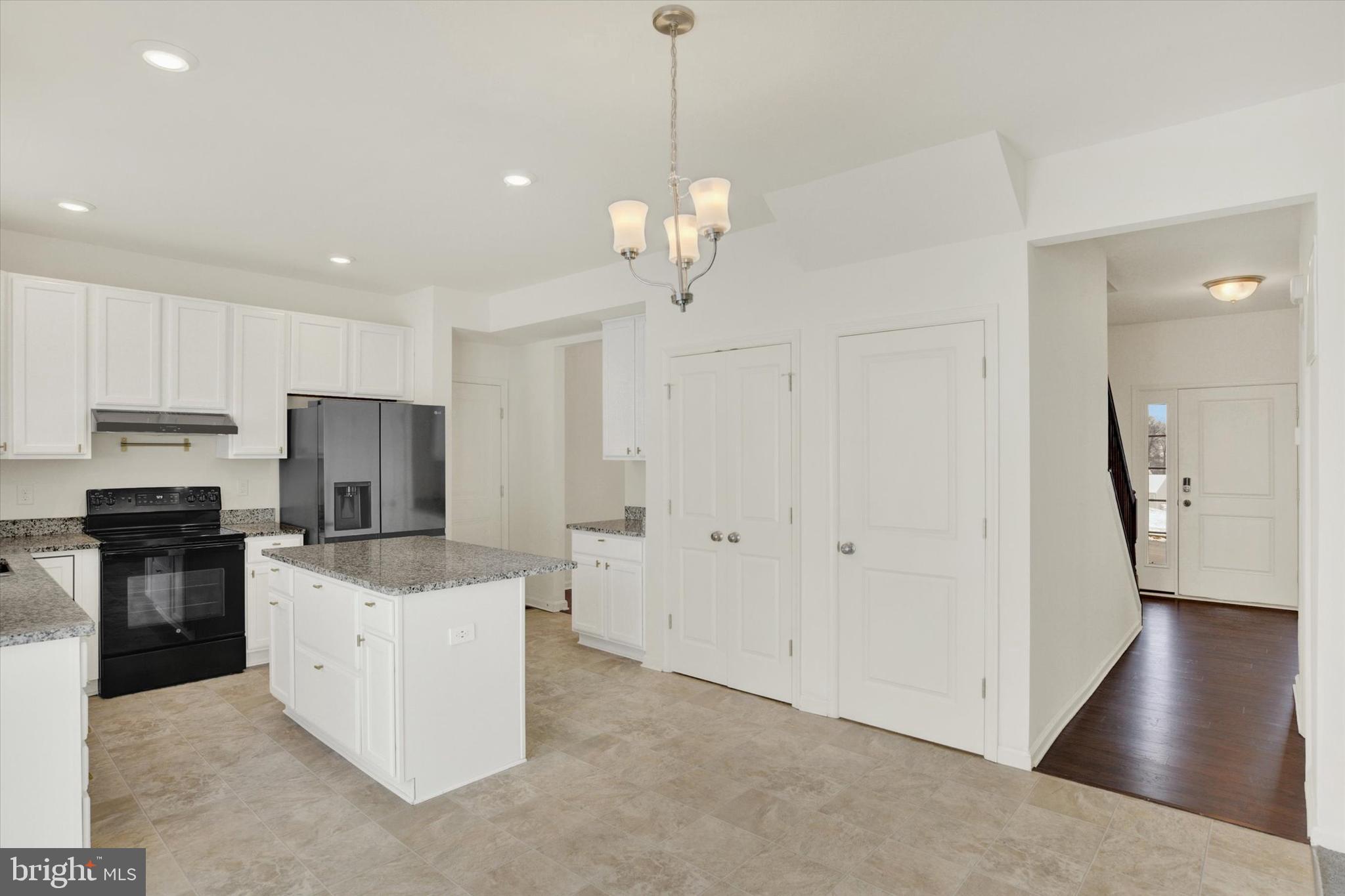 LEXINGTON ESTATES - Residential