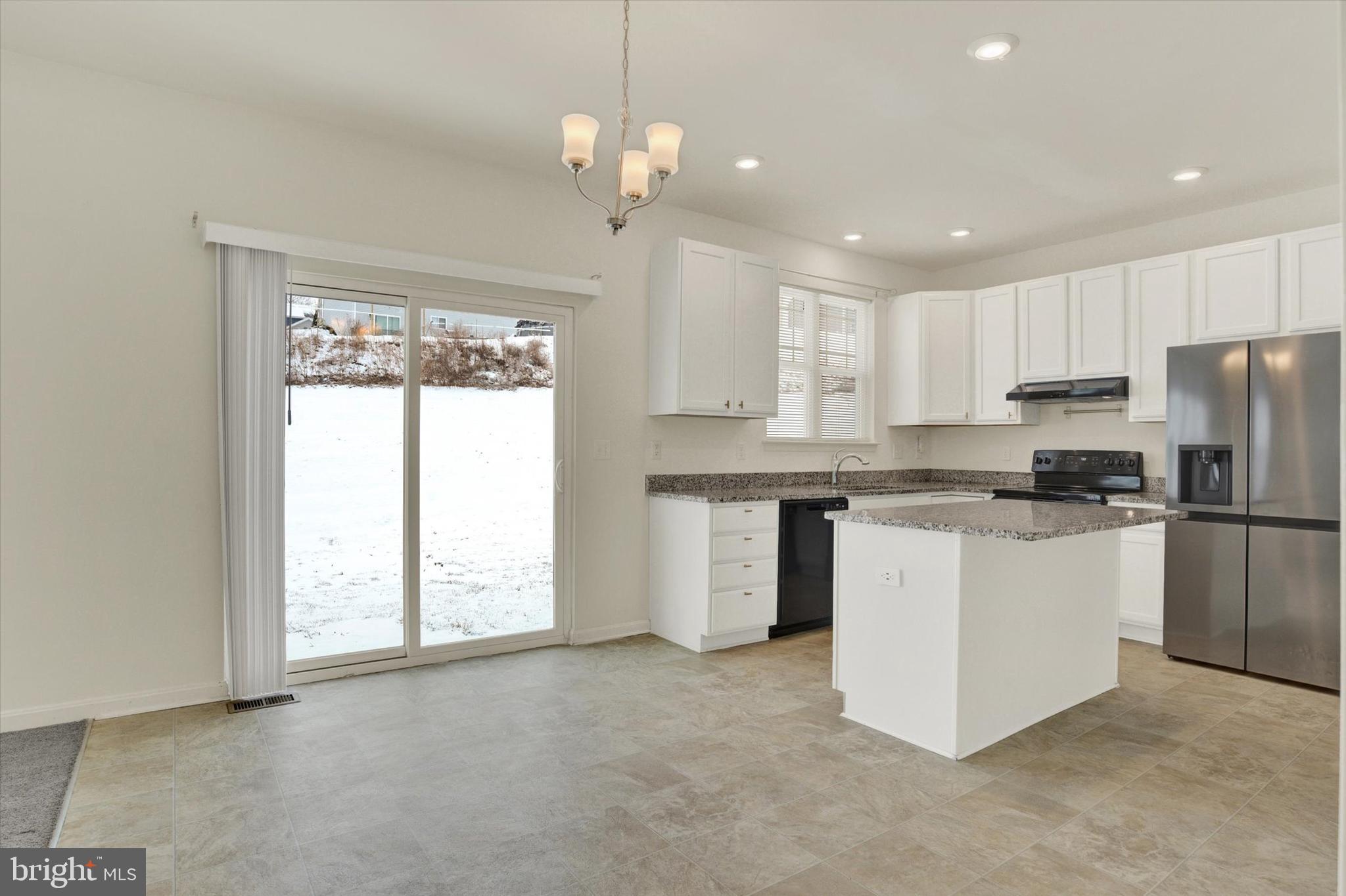 LEXINGTON ESTATES - Residential