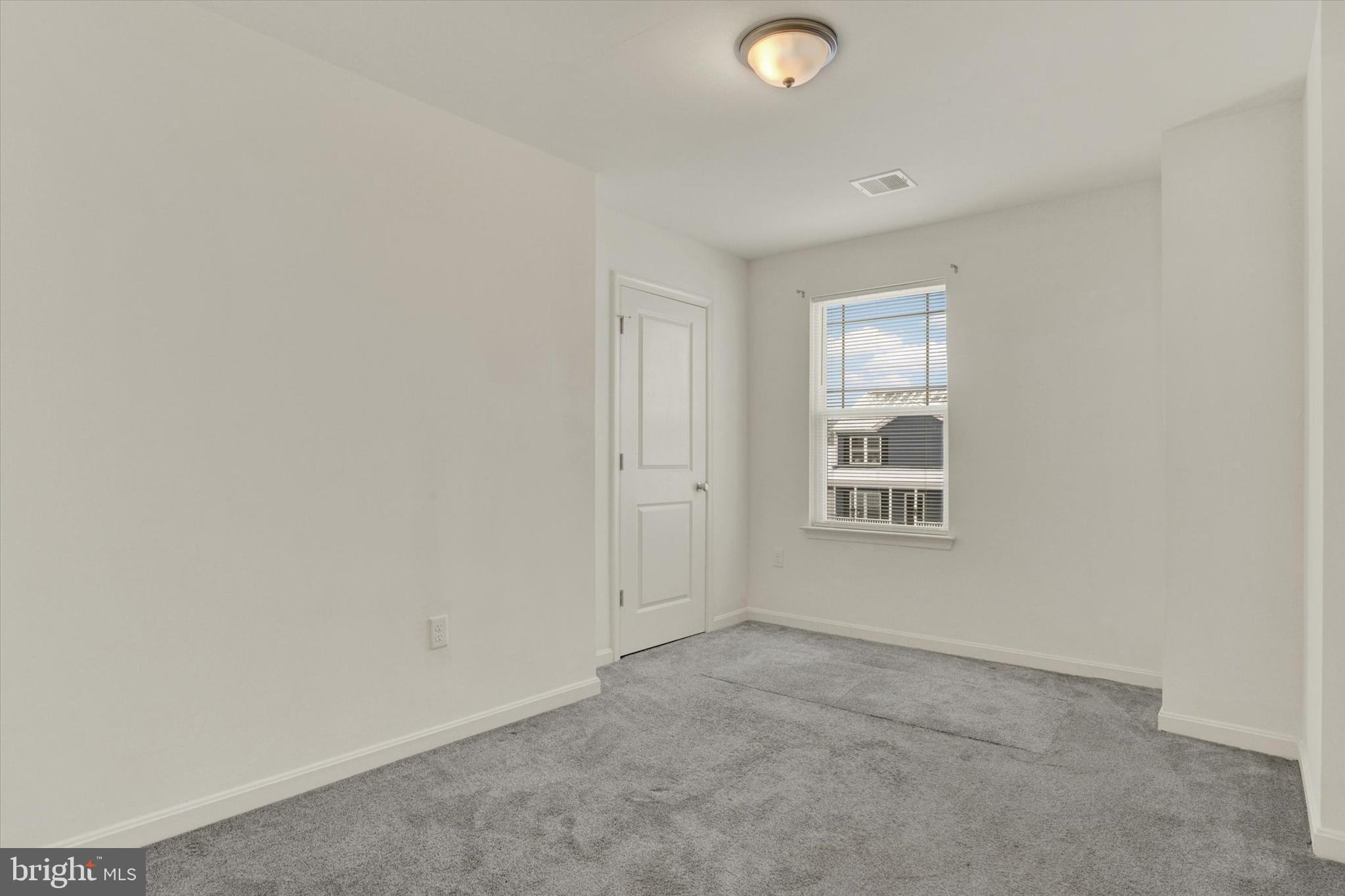 LEXINGTON ESTATES - Residential