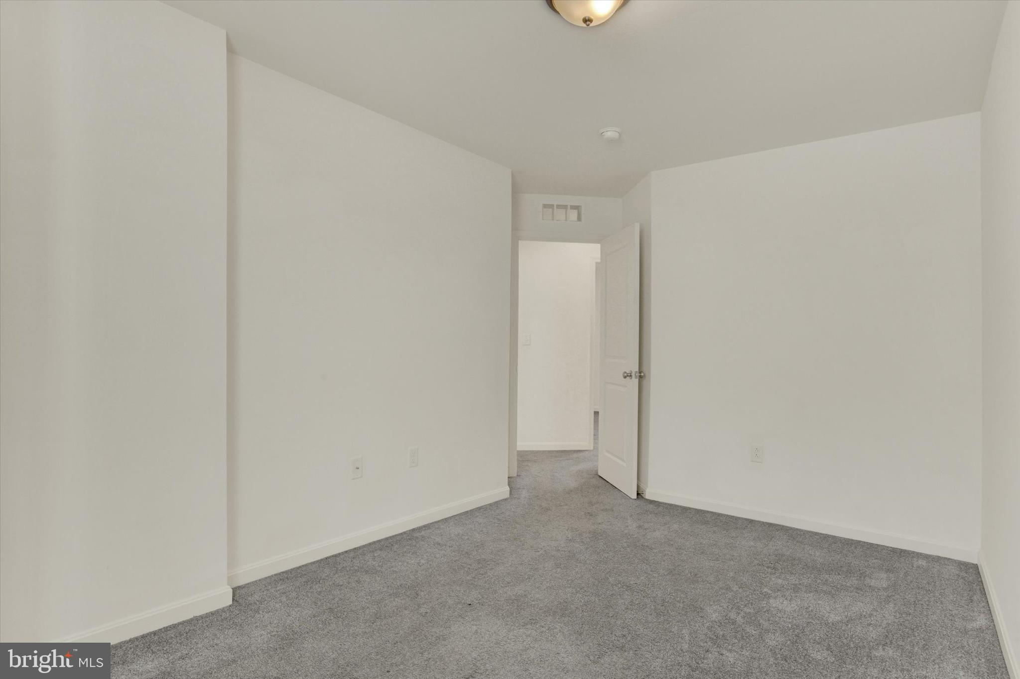 LEXINGTON ESTATES - Residential