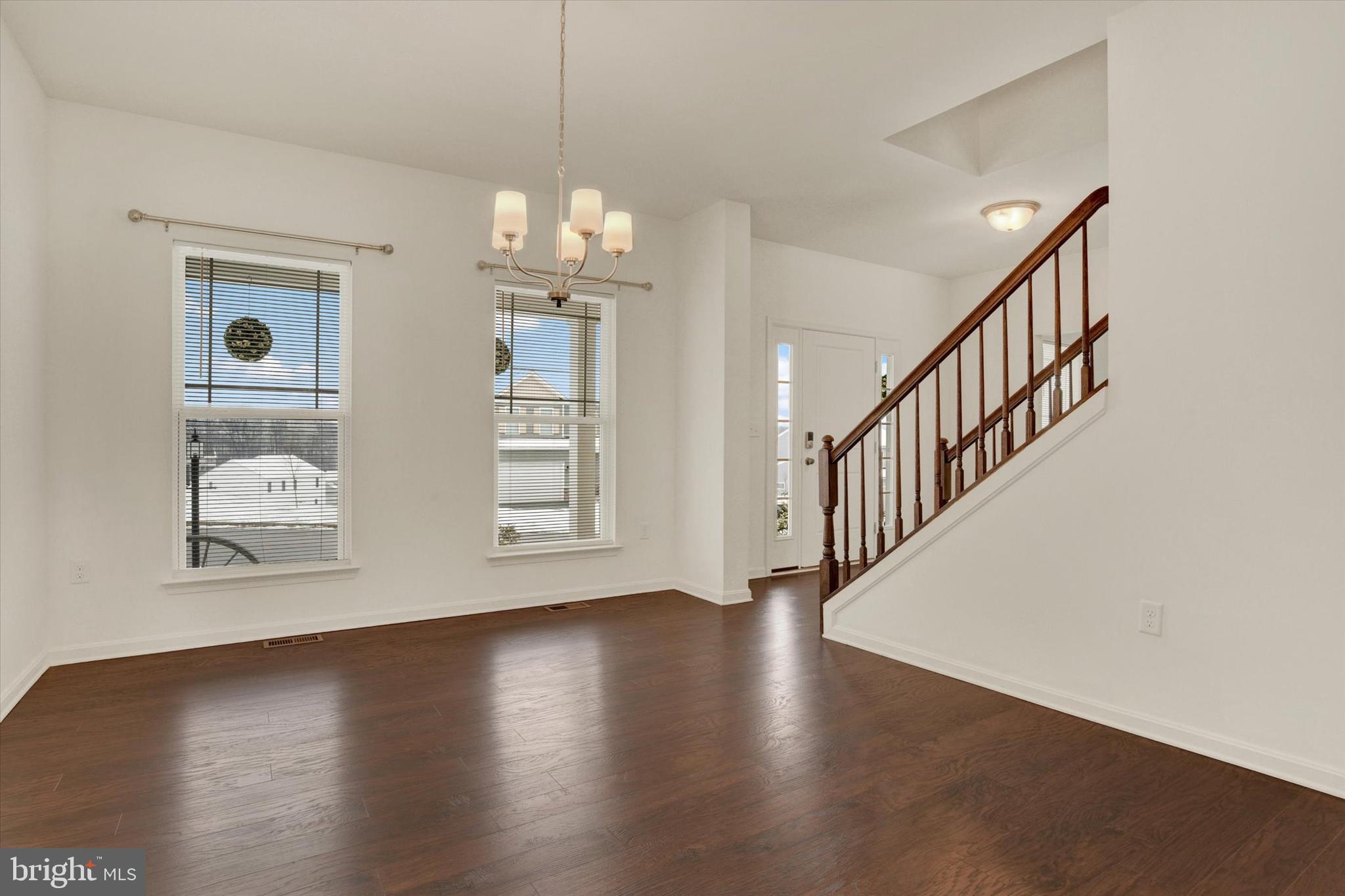 LEXINGTON ESTATES - Residential