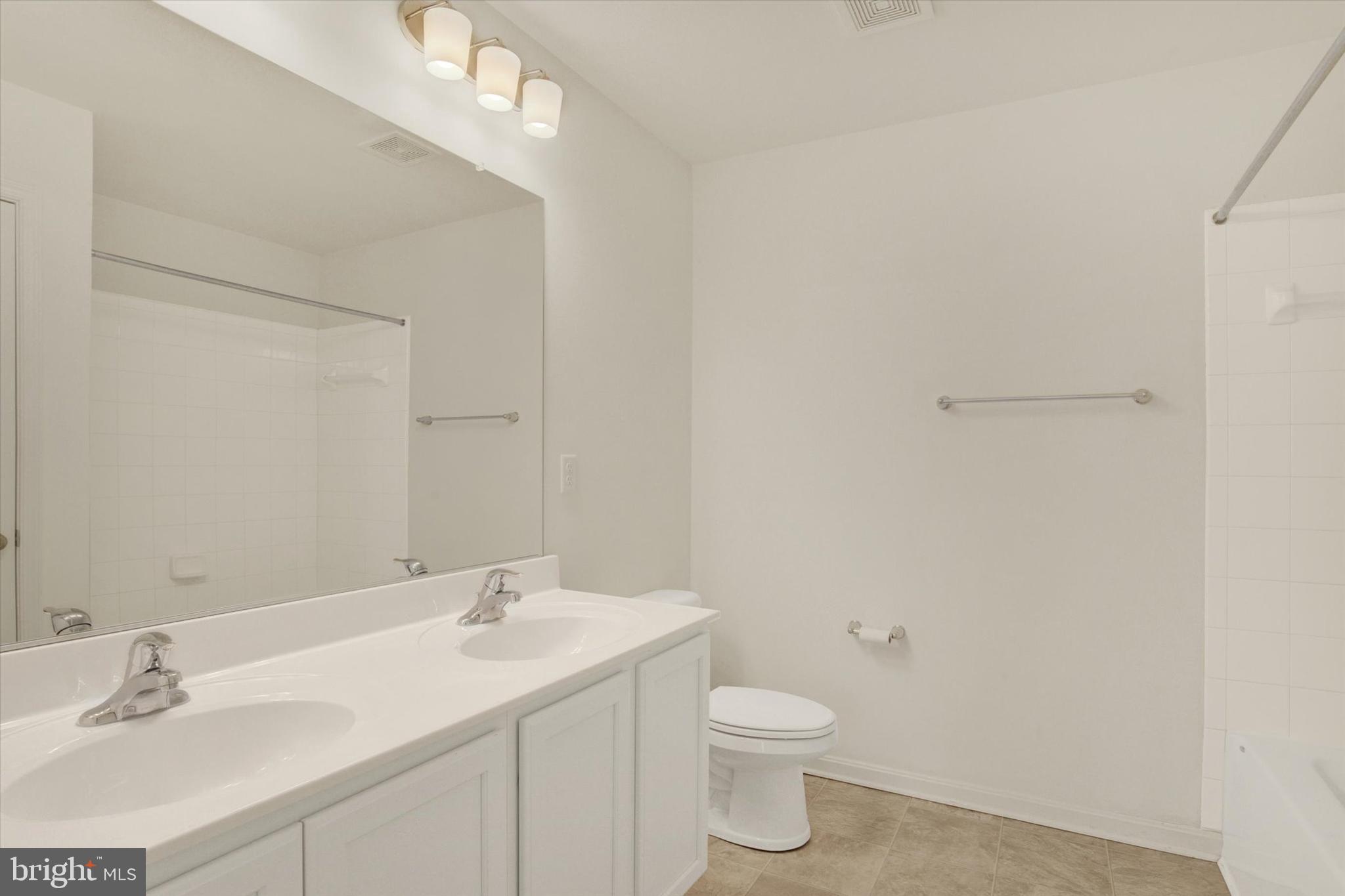 LEXINGTON ESTATES - Residential