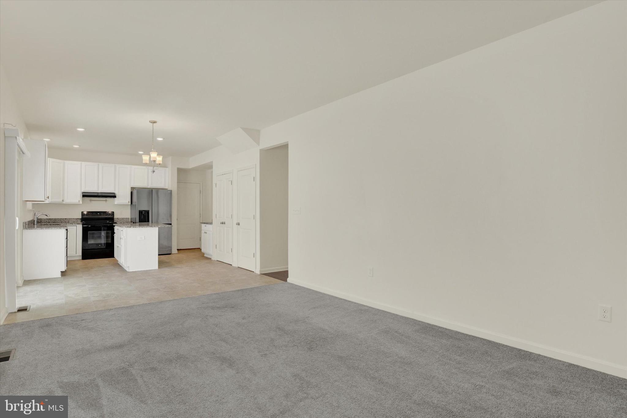 LEXINGTON ESTATES - Residential