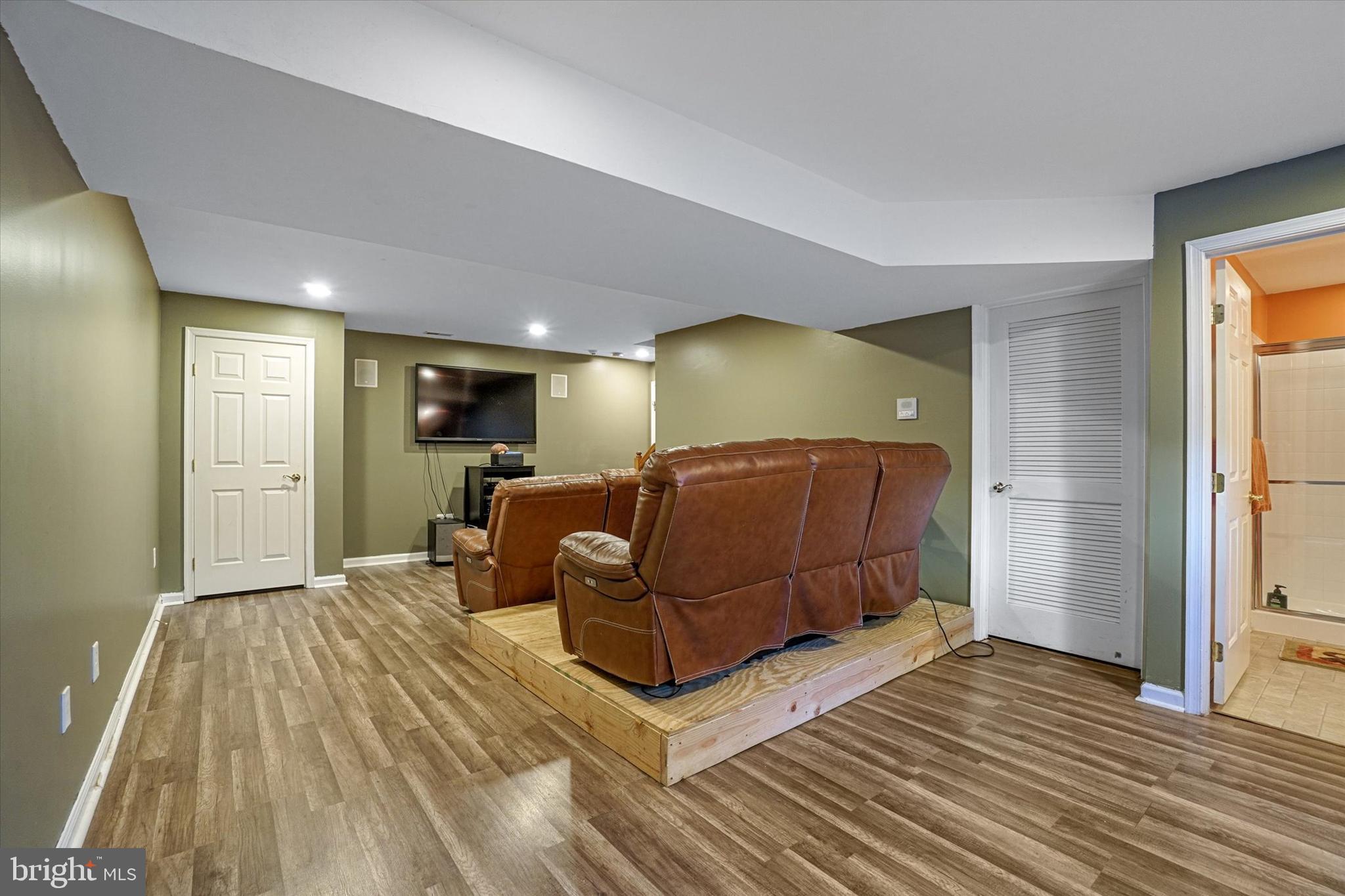 SHREWSBURY - Residential