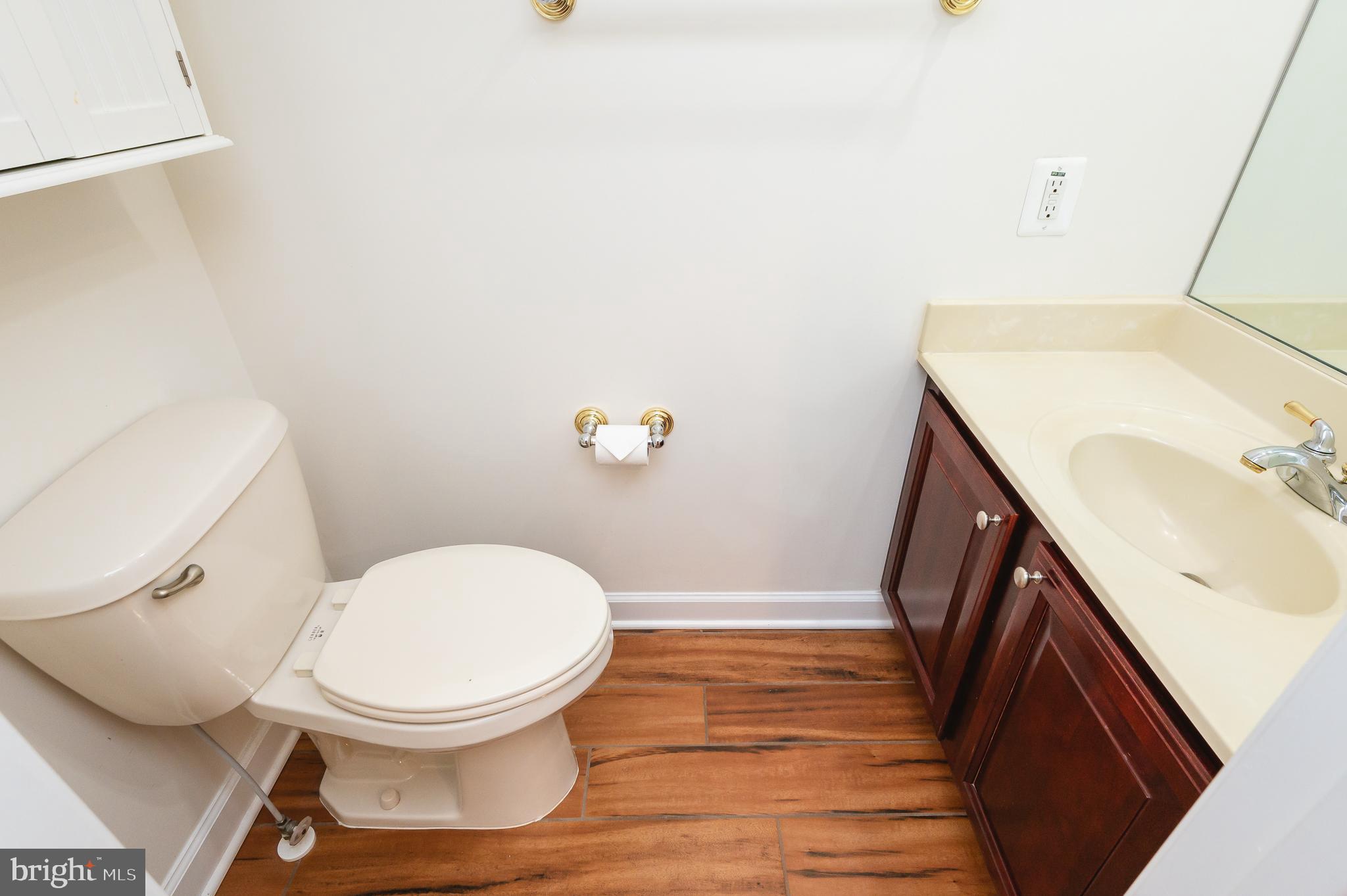 BARRINGTON - Residential Lease