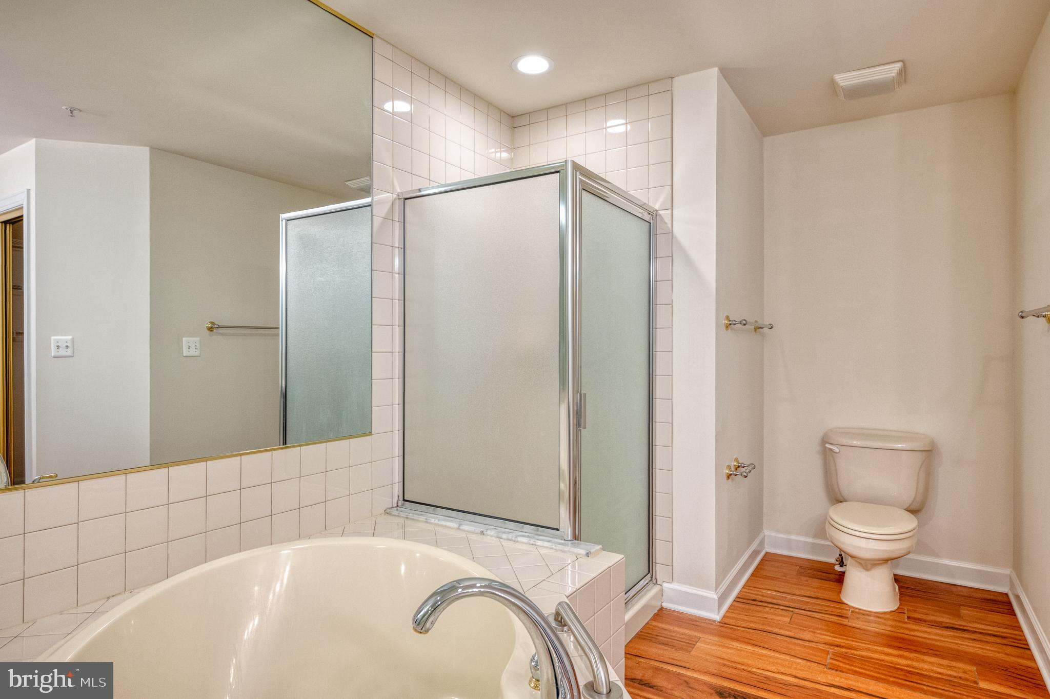 BARRINGTON - Residential Lease