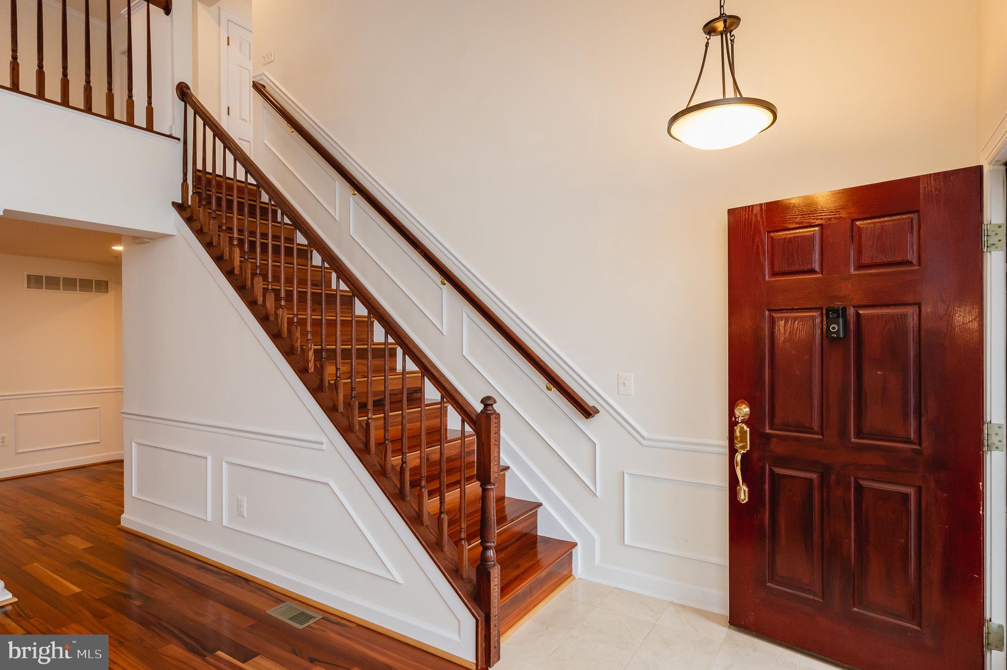 BARRINGTON - Residential Lease