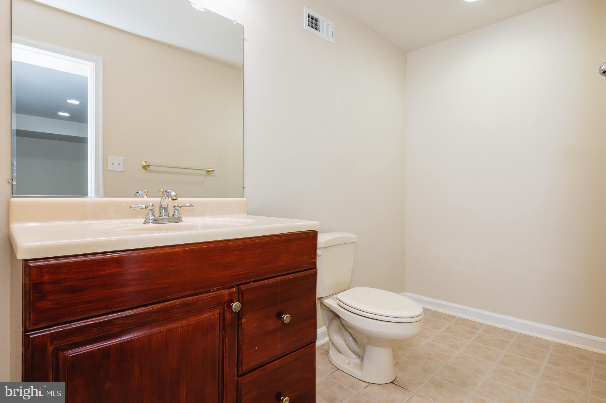 BARRINGTON - Residential Lease