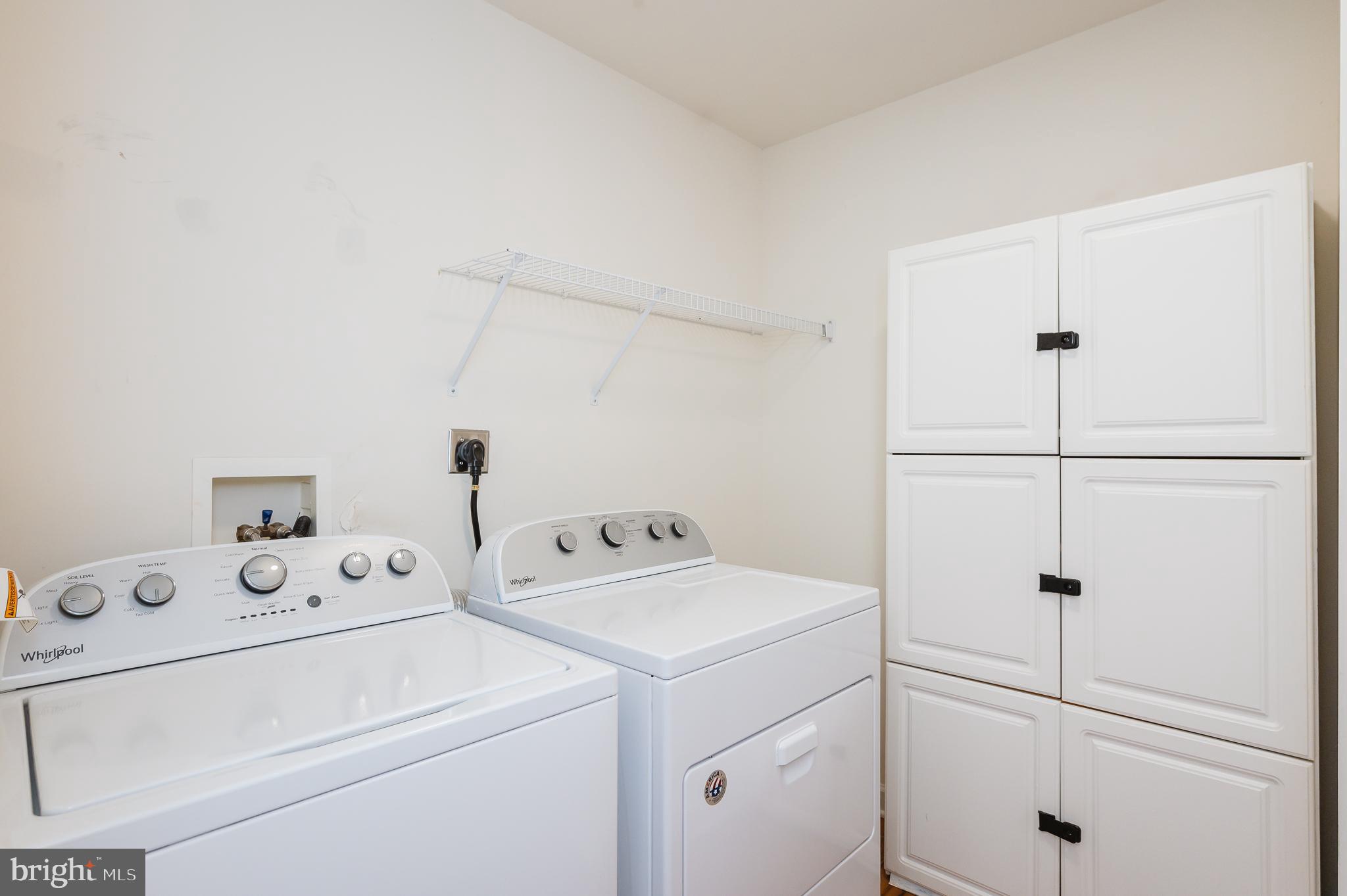 BARRINGTON - Residential Lease