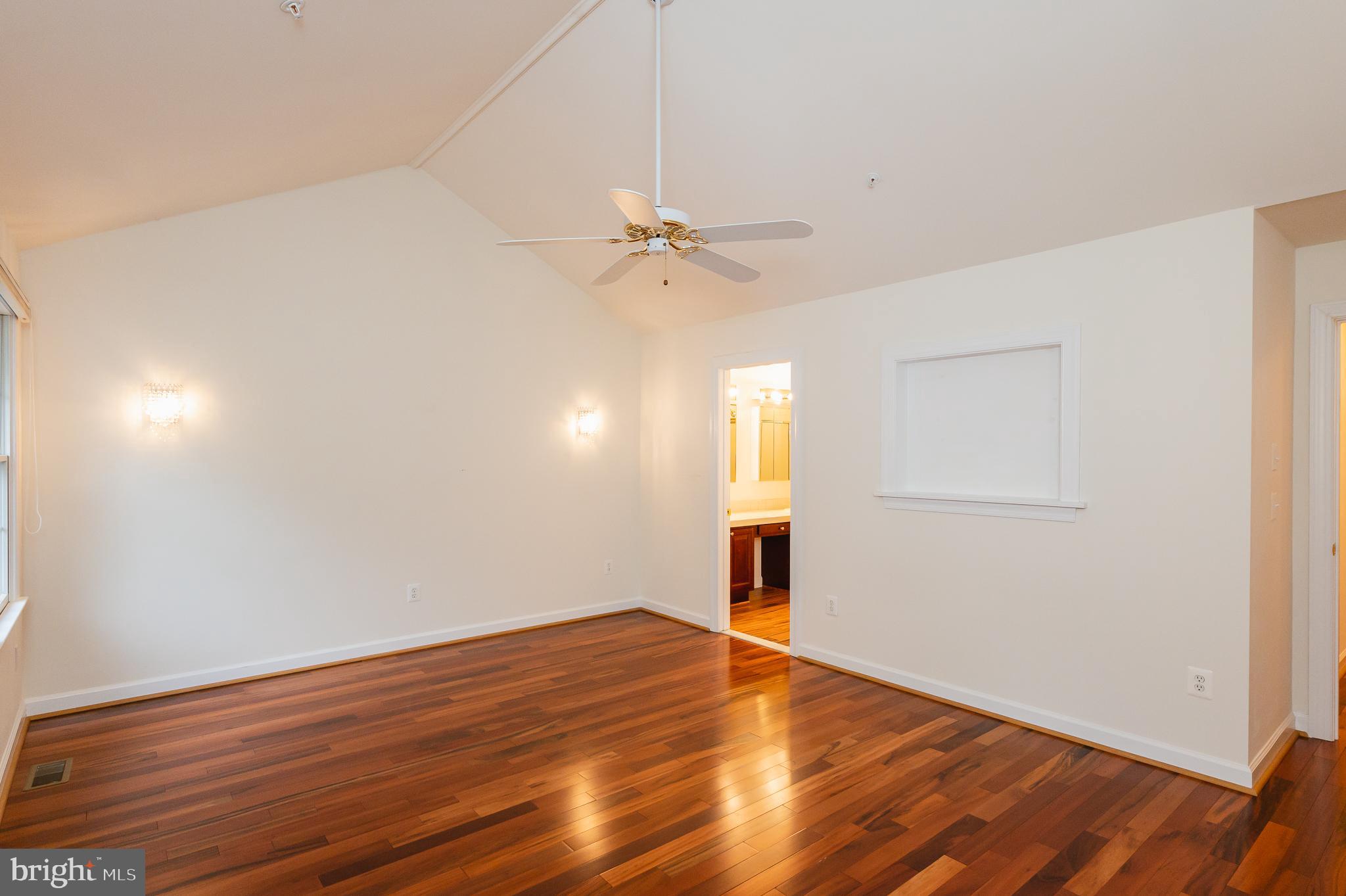 BARRINGTON - Residential Lease