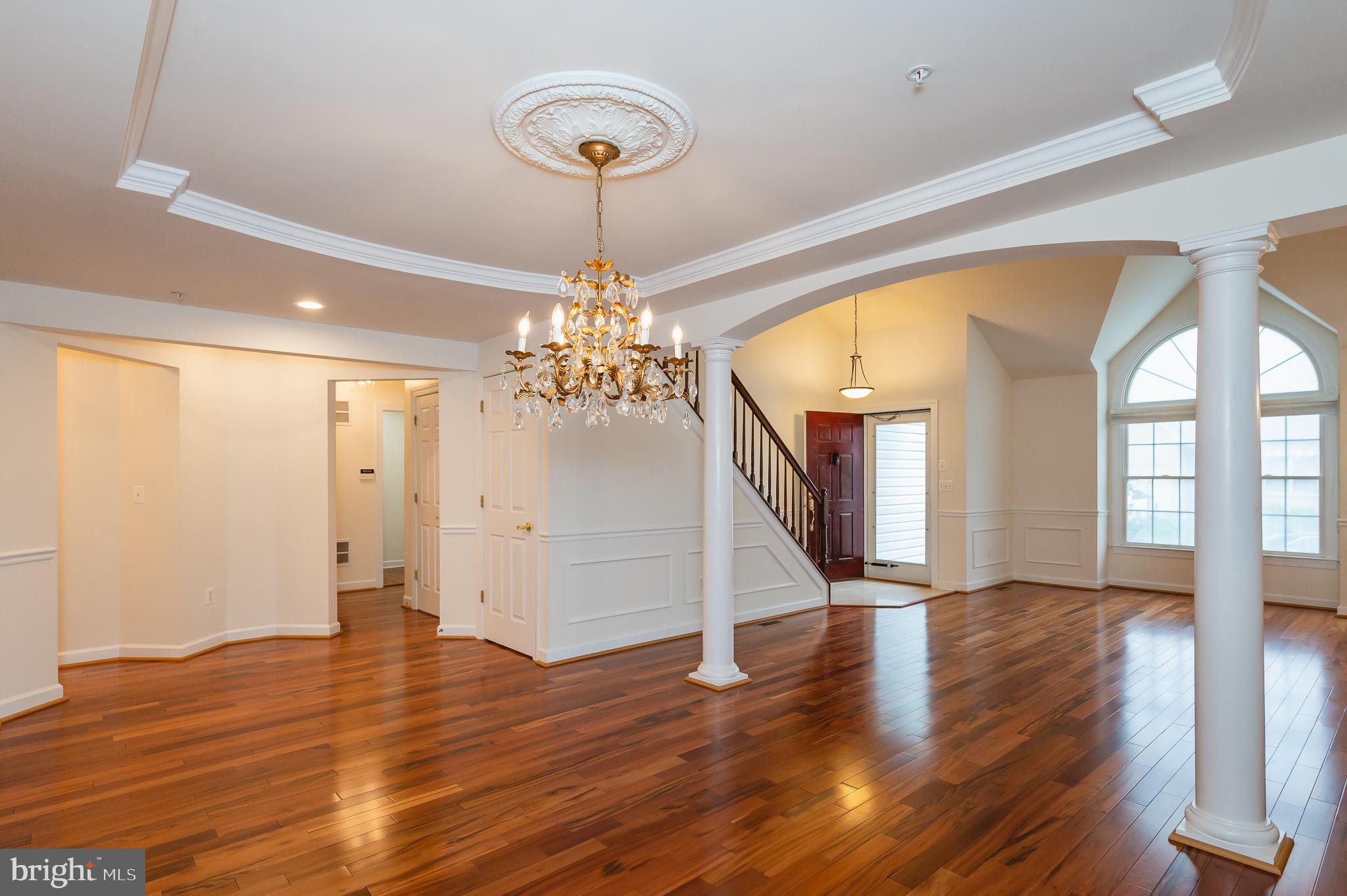 BARRINGTON - Residential Lease