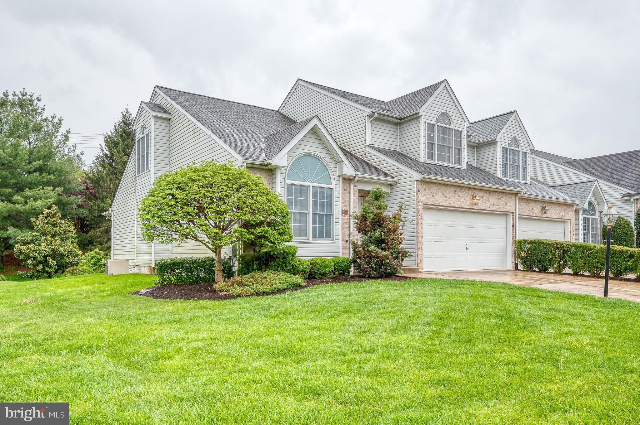 BARRINGTON - Residential Lease