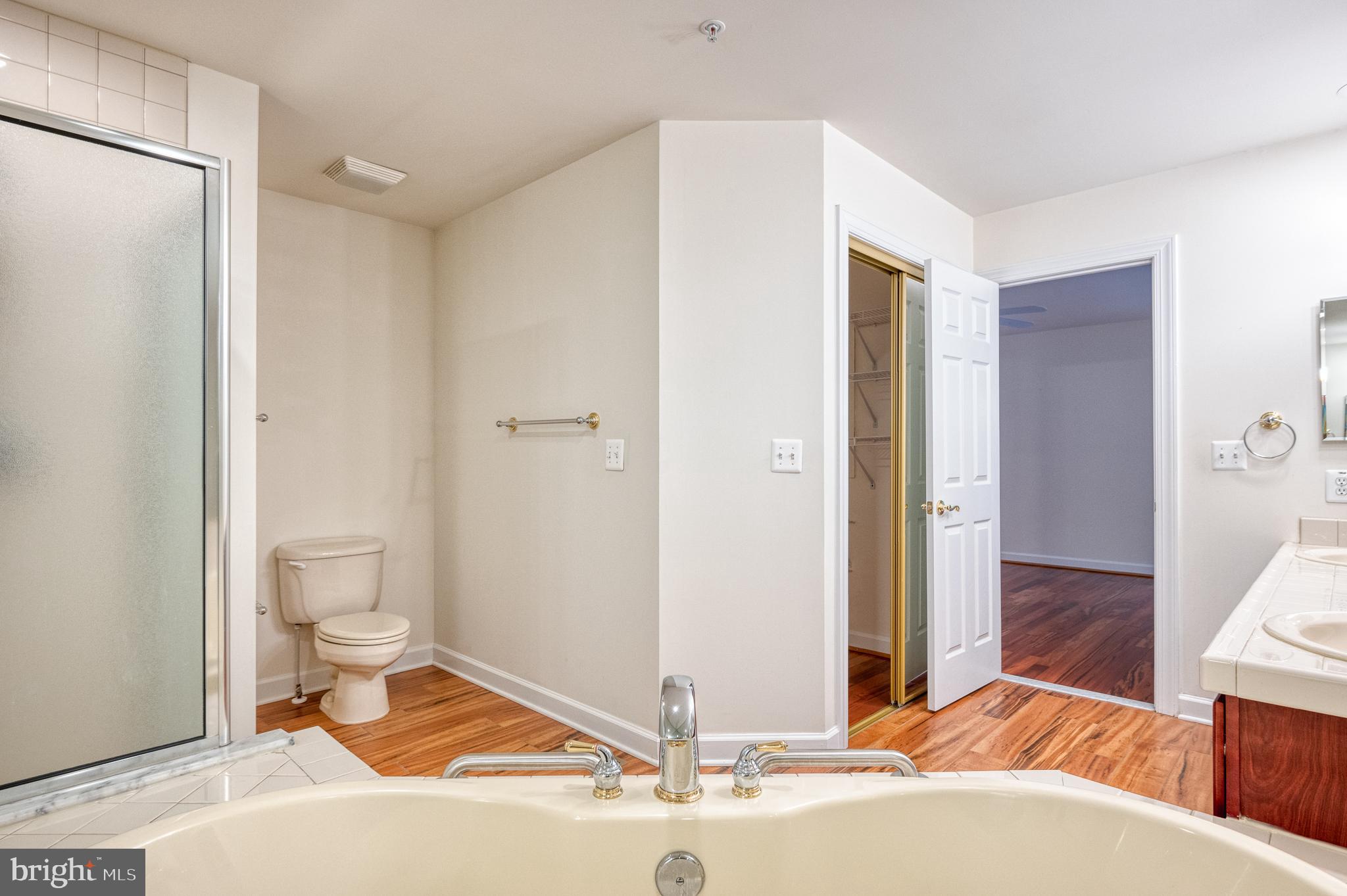 BARRINGTON - Residential Lease