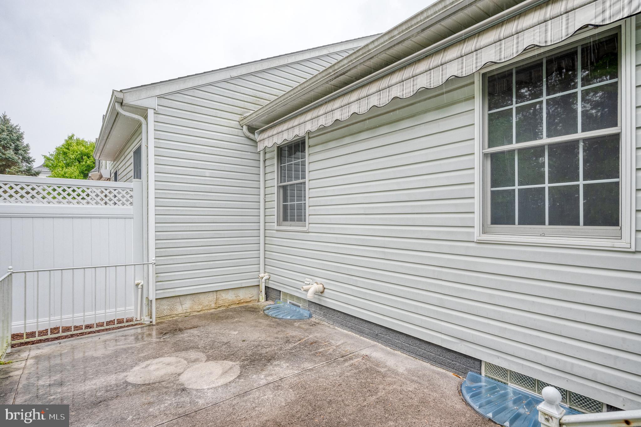 BARRINGTON - Residential Lease