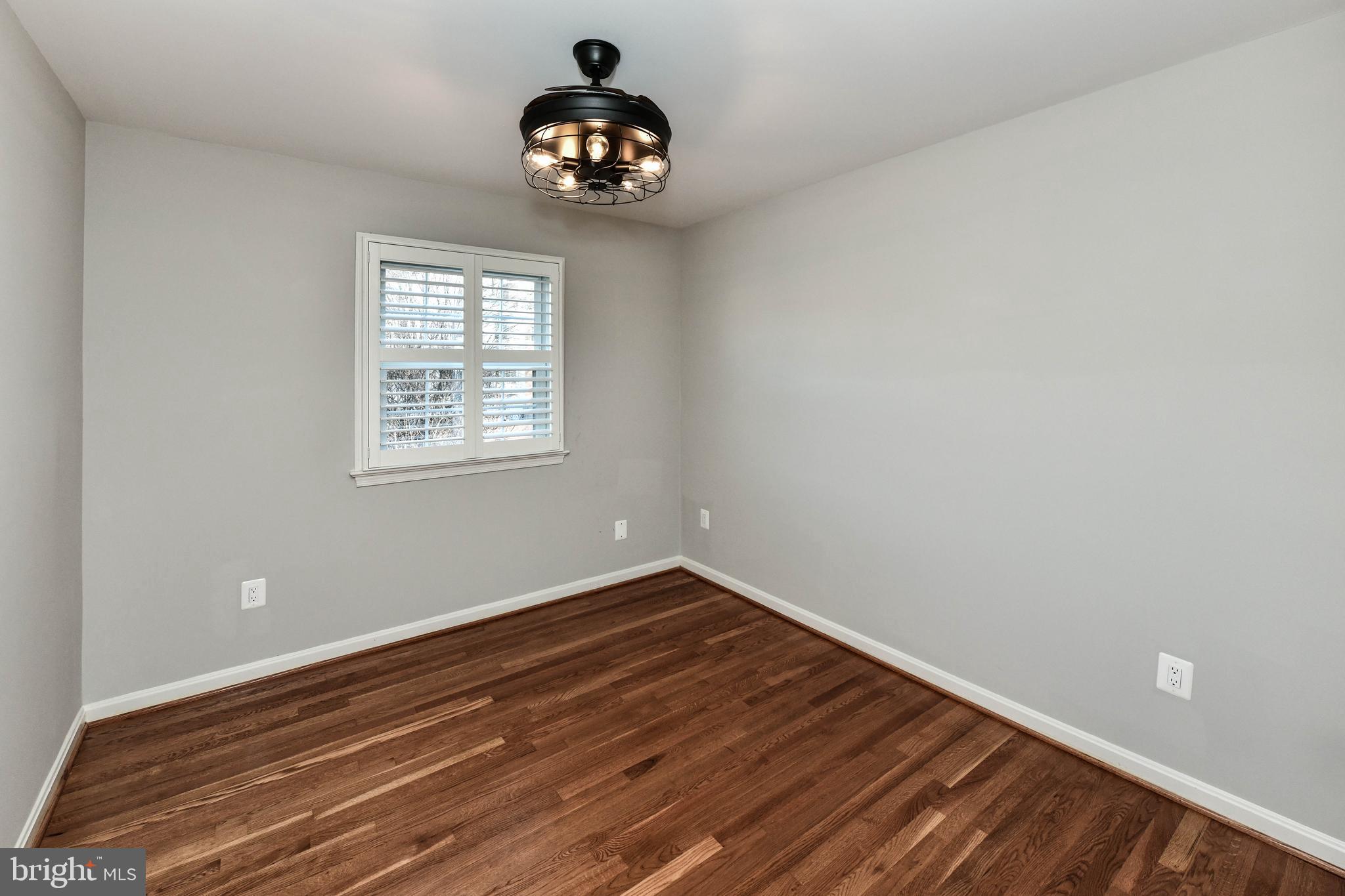 KINGS MANOR TOWNE HOUSES - Residential Lease