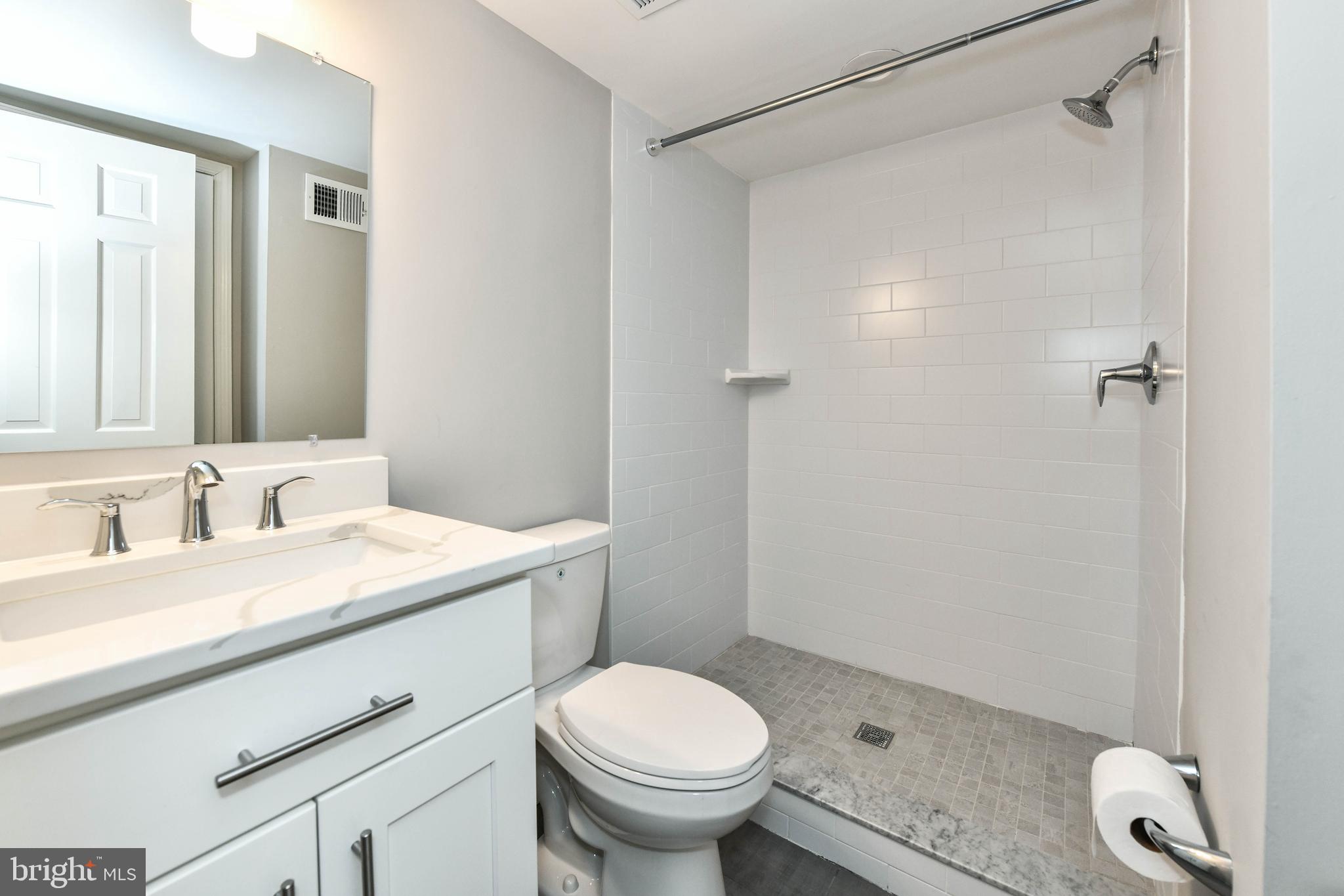 KINGS MANOR TOWNE HOUSES - Residential Lease