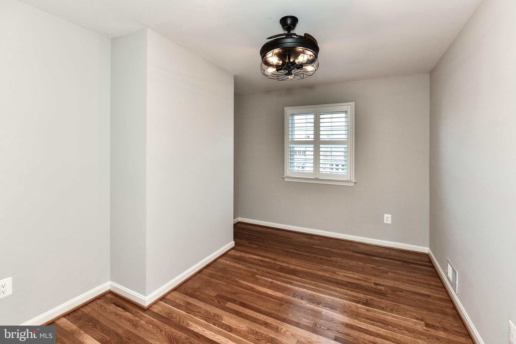 KINGS MANOR TOWNE HOUSES - Residential Lease