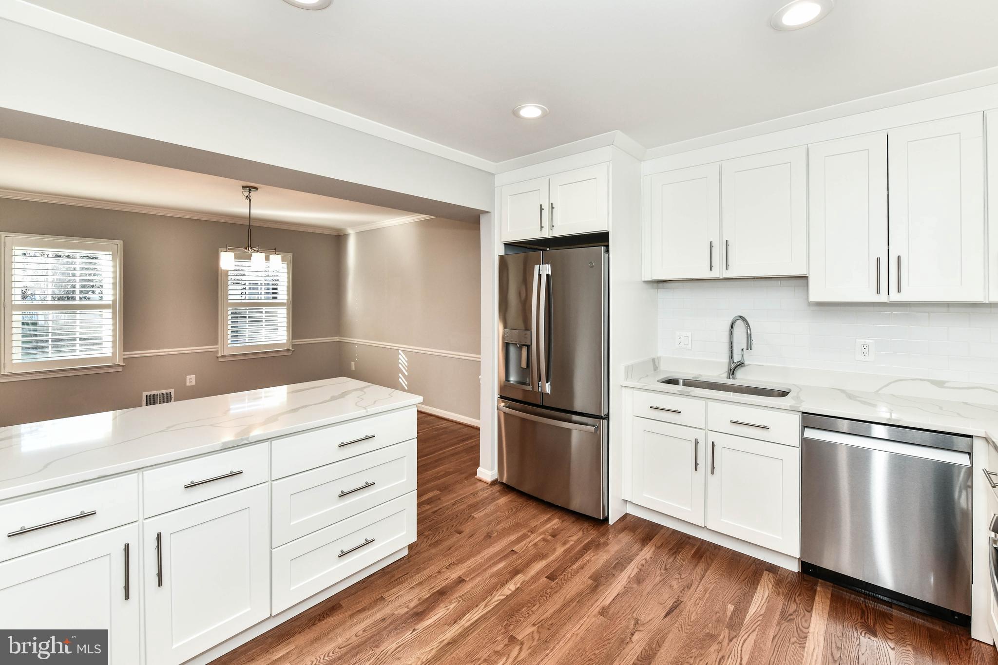 KINGS MANOR TOWNE HOUSES - Residential Lease