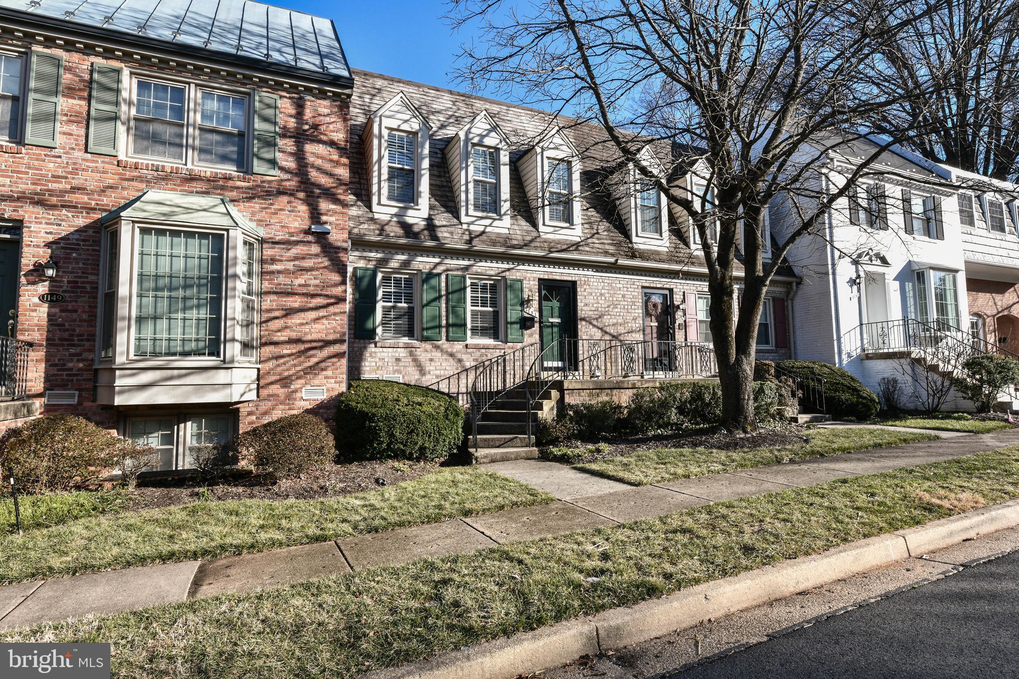 KINGS MANOR TOWNE HOUSES - Residential Lease