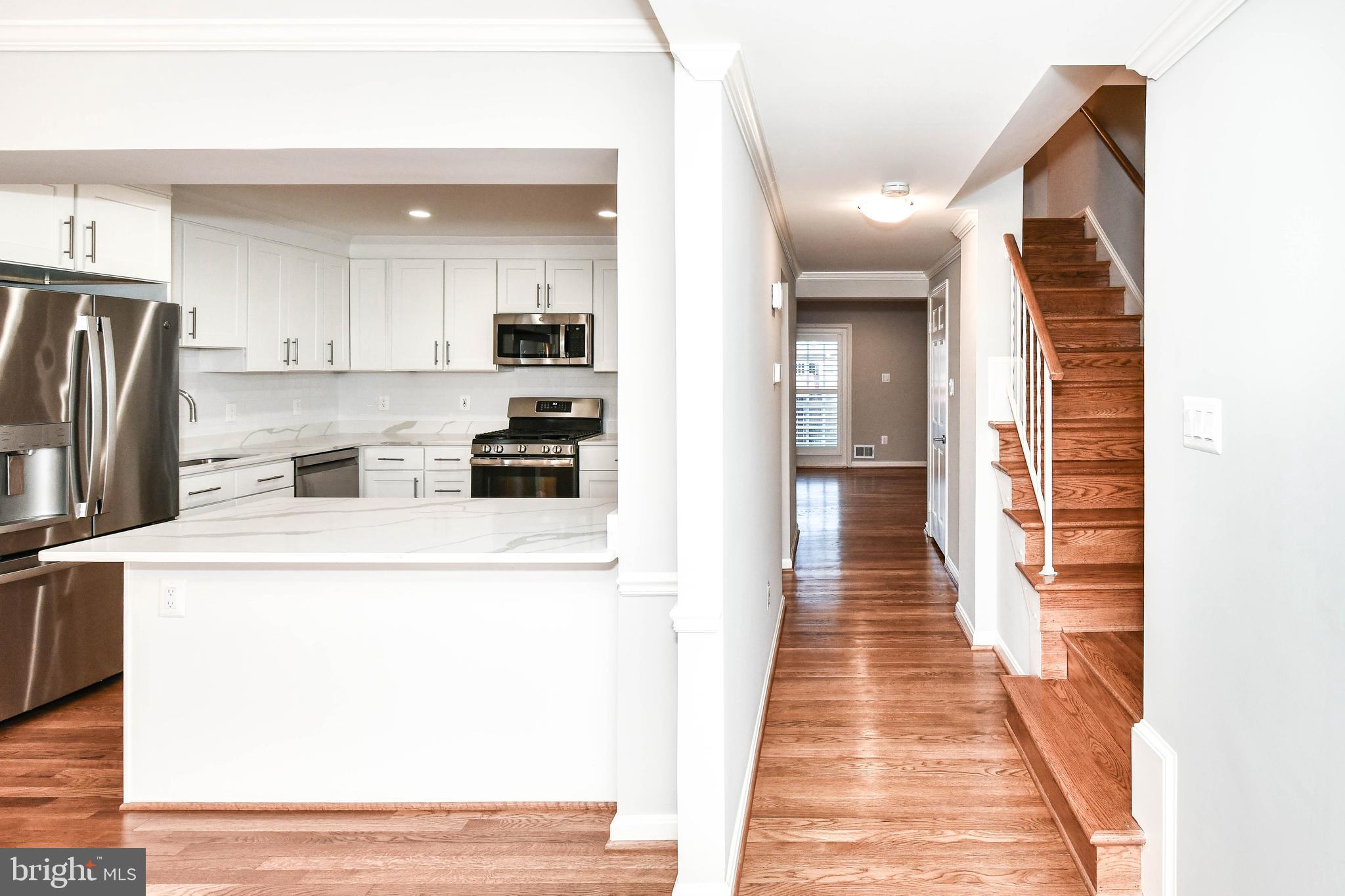 KINGS MANOR TOWNE HOUSES - Residential Lease