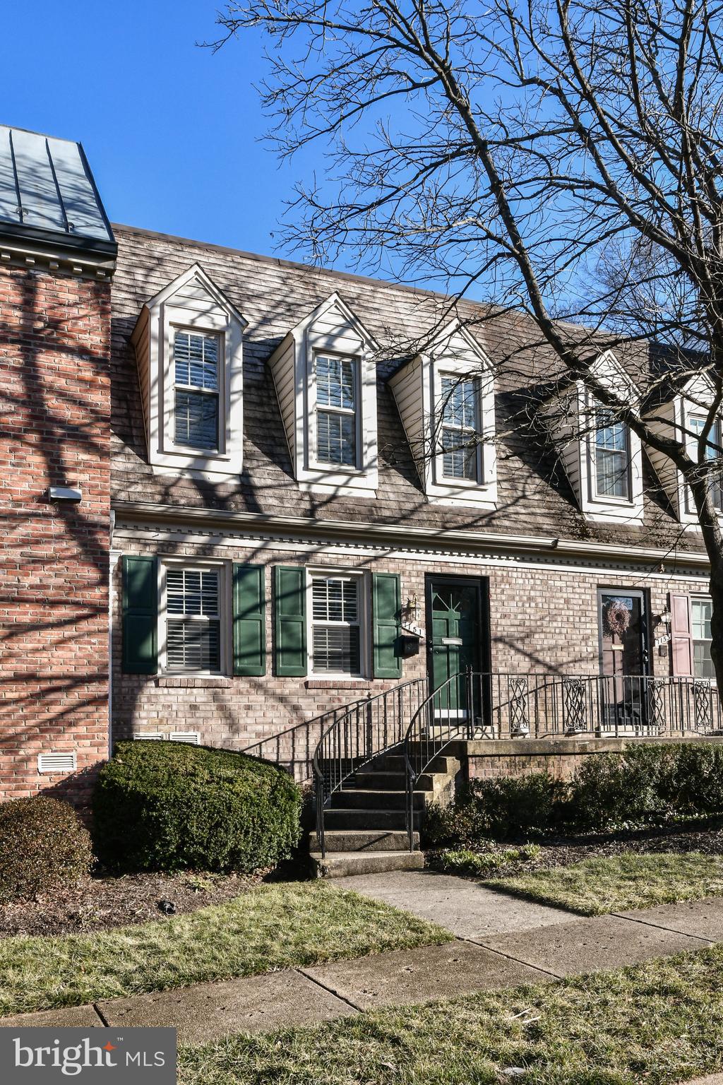 KINGS MANOR TOWNE HOUSES - Residential Lease