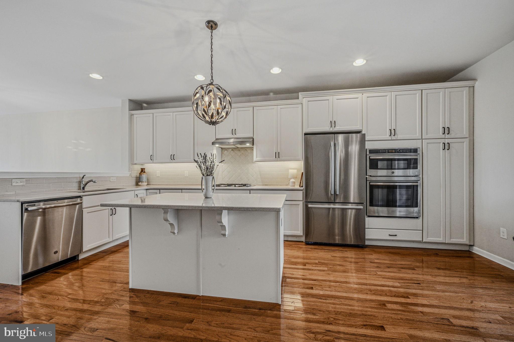 VILLAGE OF BAYBERRY - Residential