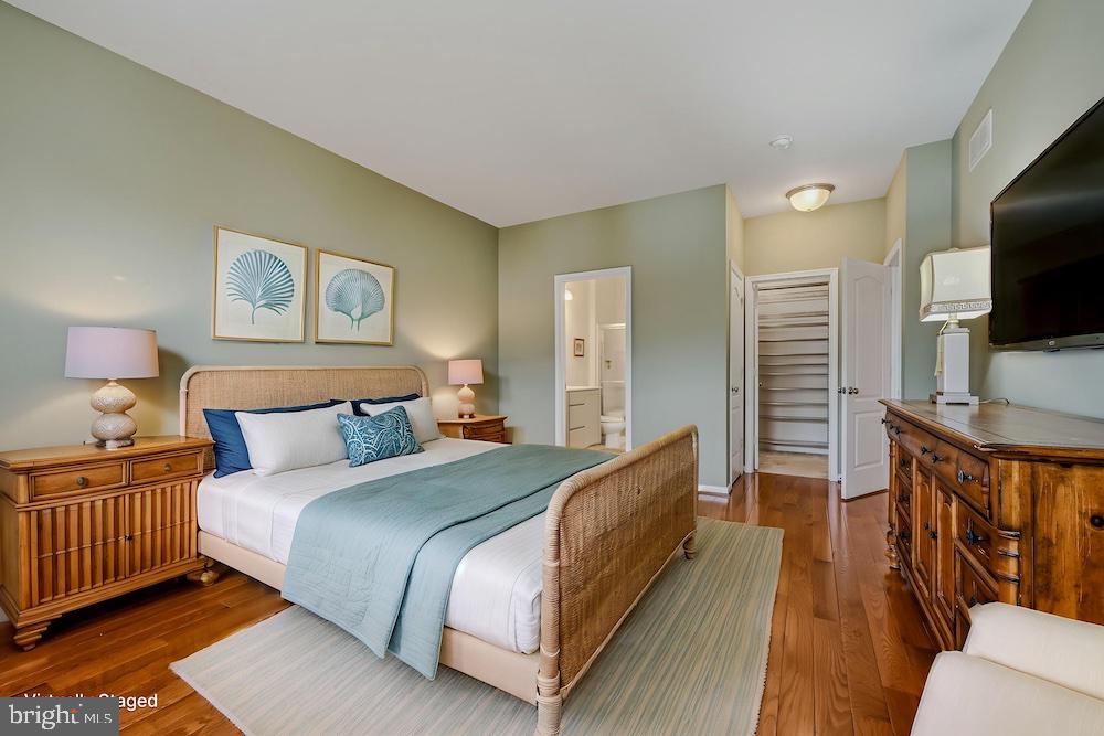 VILLAGE OF BAYBERRY - Residential