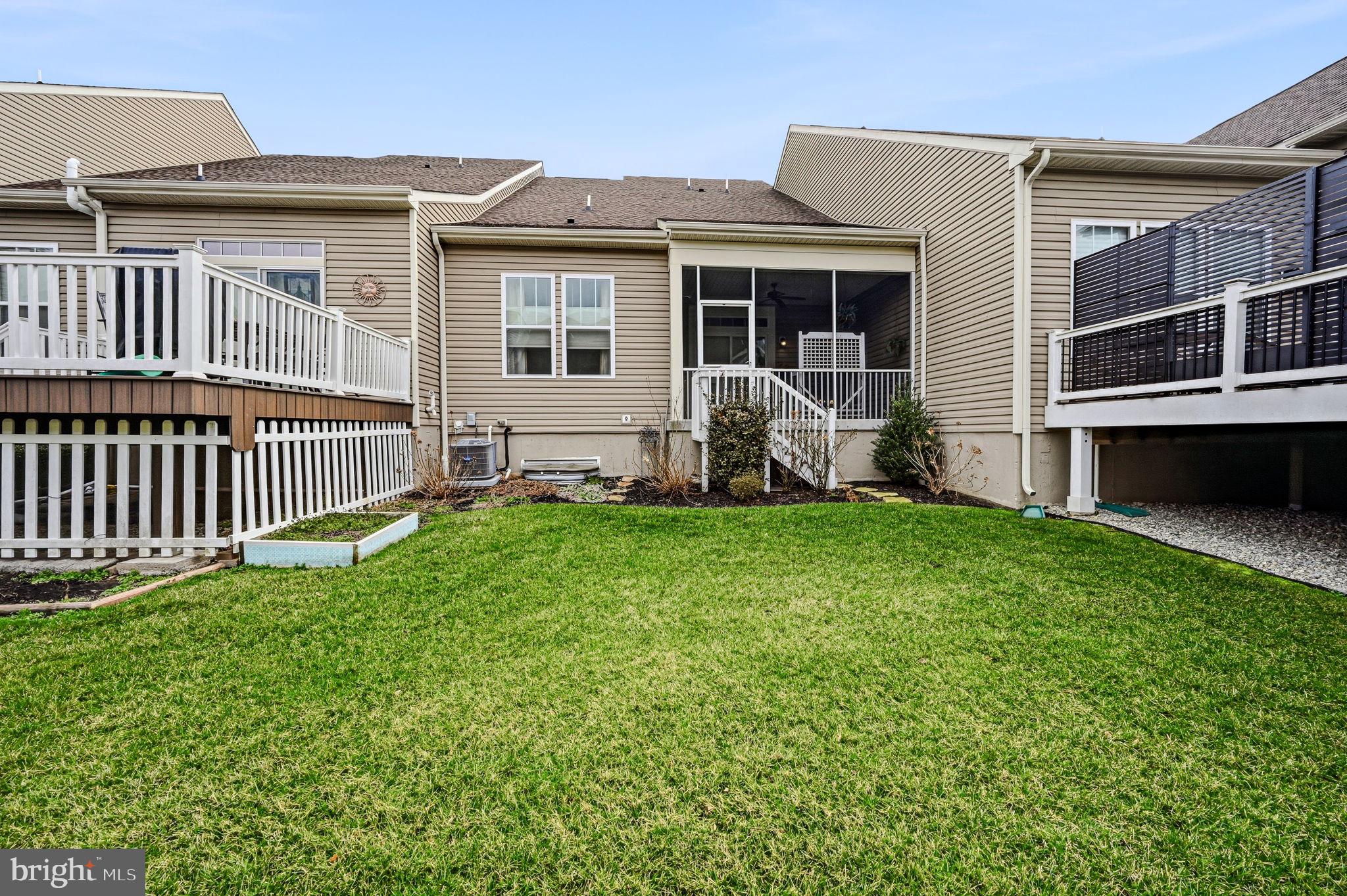 VILLAGE OF BAYBERRY - Residential