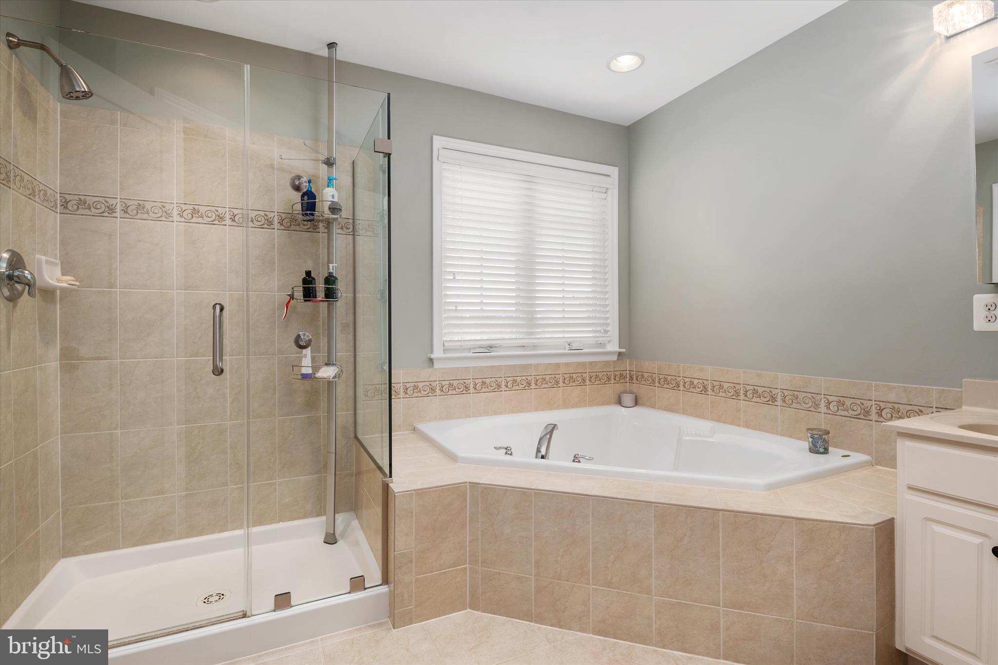 NORTH BROOK - Residential