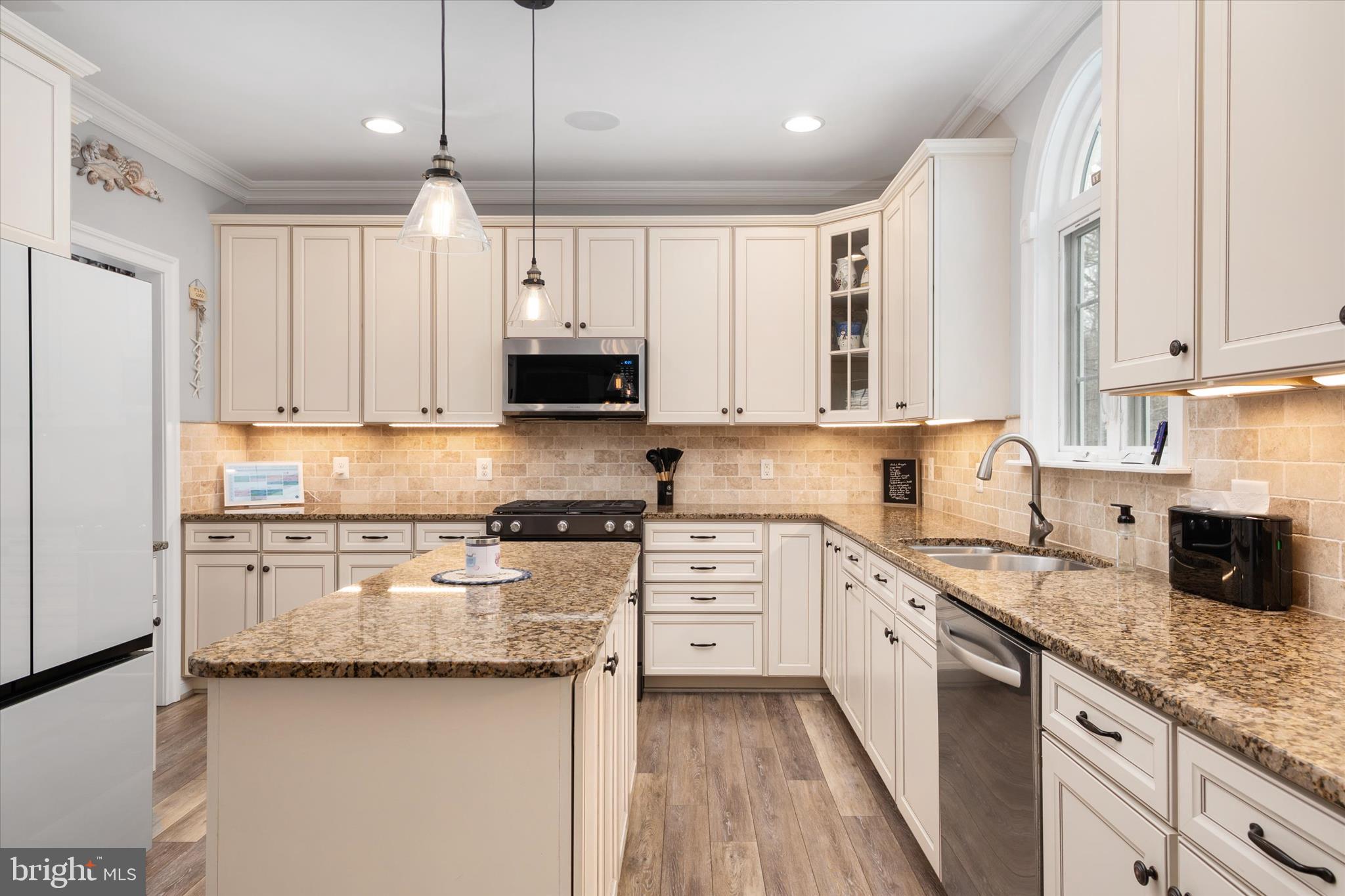 NORTH BROOK - Residential