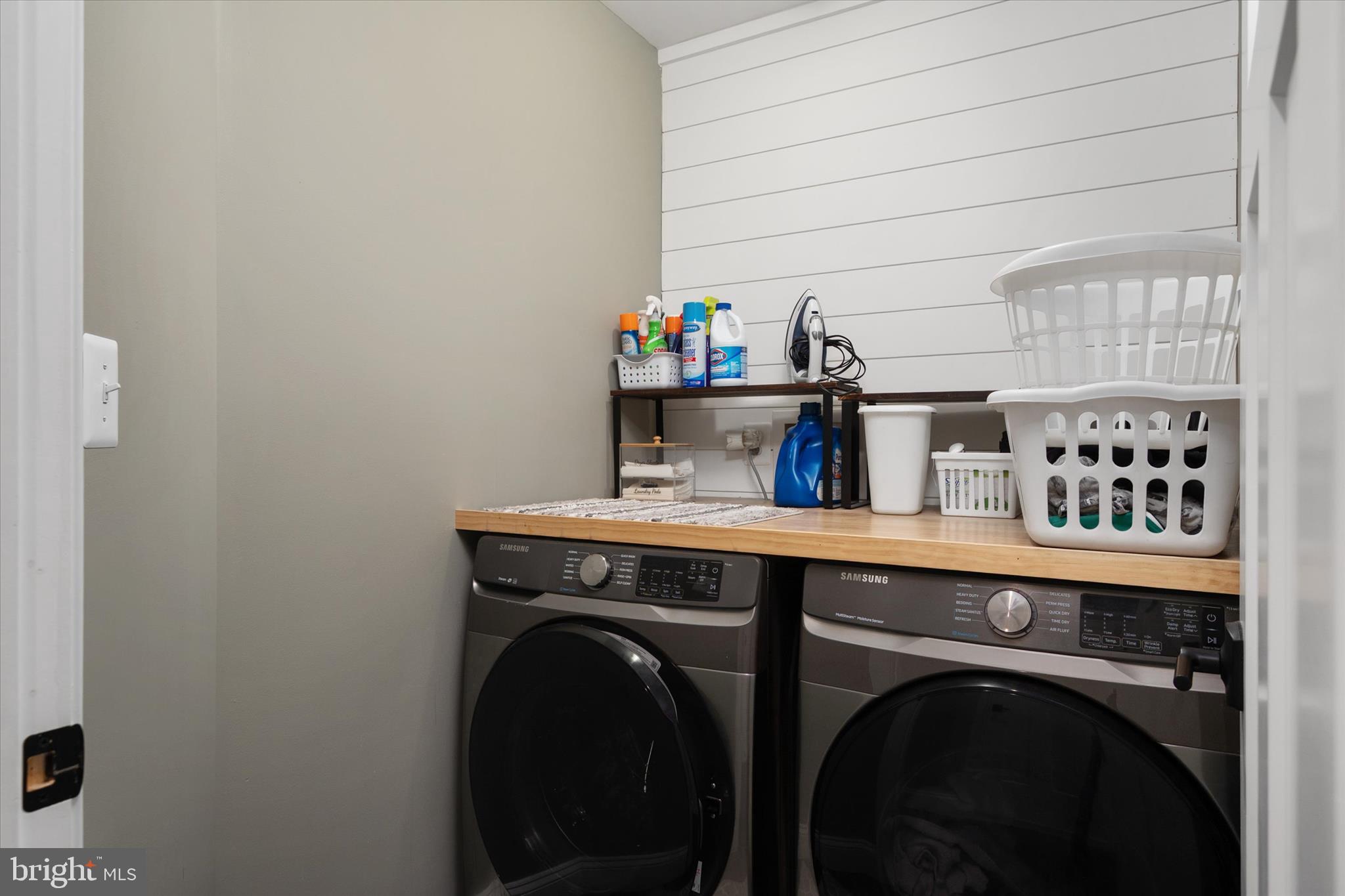 NORTH BROOK - Residential