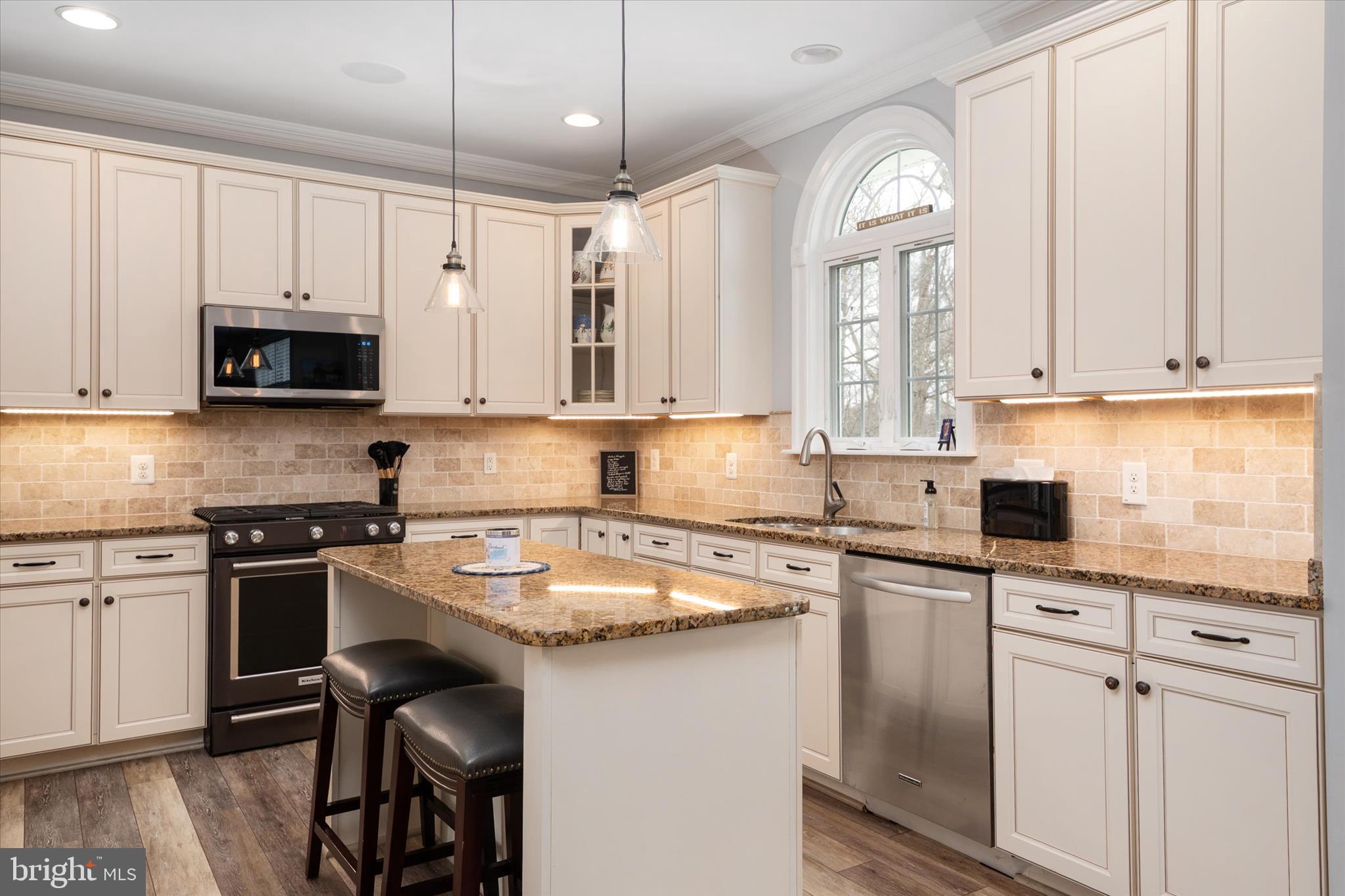 NORTH BROOK - Residential