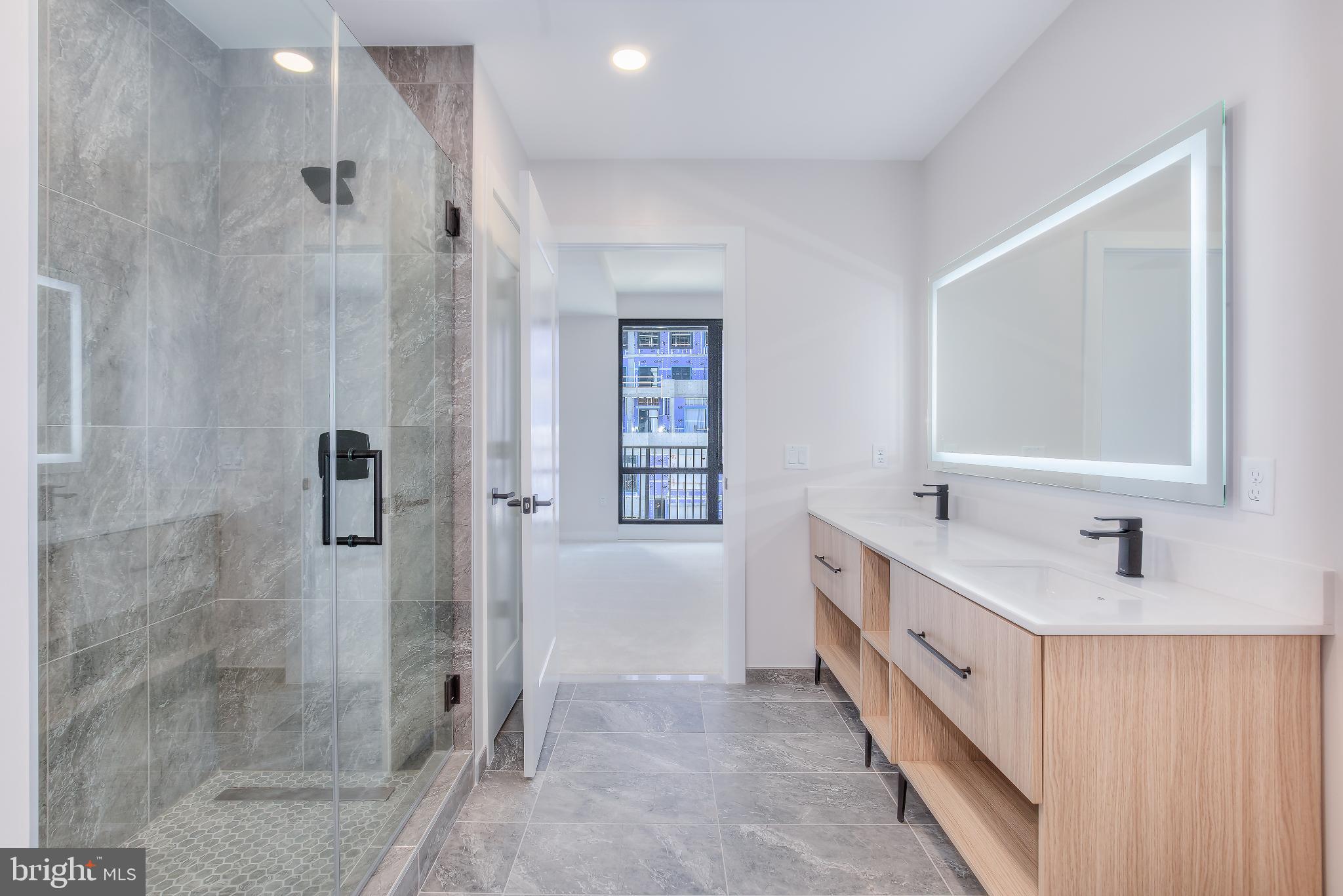 FALLS CHURCH CITY - Residential