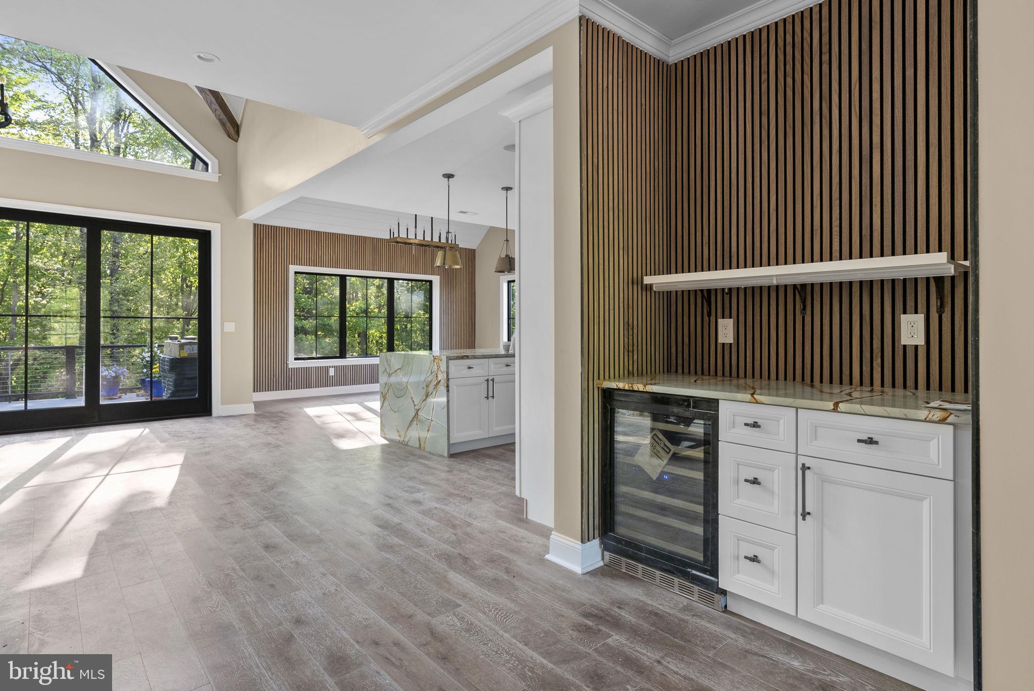 BIG BOULDER LAKE - Residential