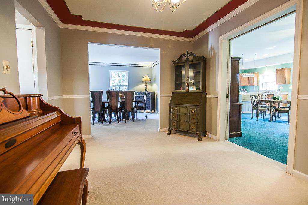 BLOOMINGDALE HEIGHTS - Residential