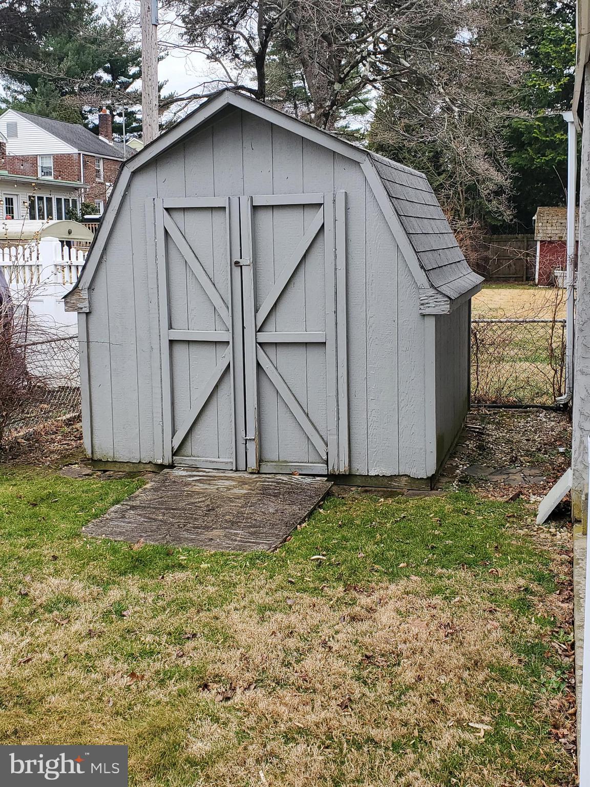 FOX CHASE MANOR - Residential